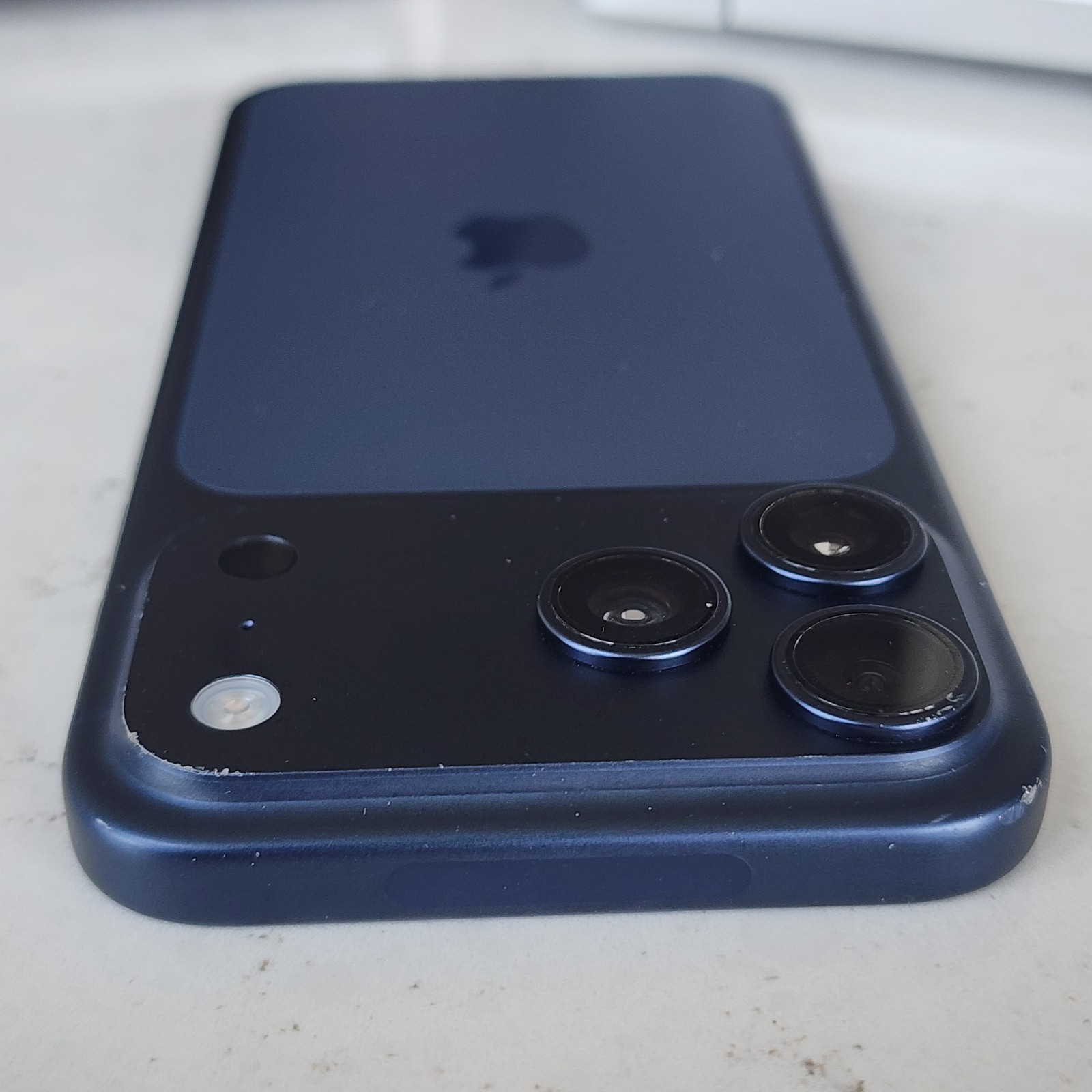 Apple iPhone 17 Pro Max – 256 GB – Deep Blue (AT&T) Esn Checks