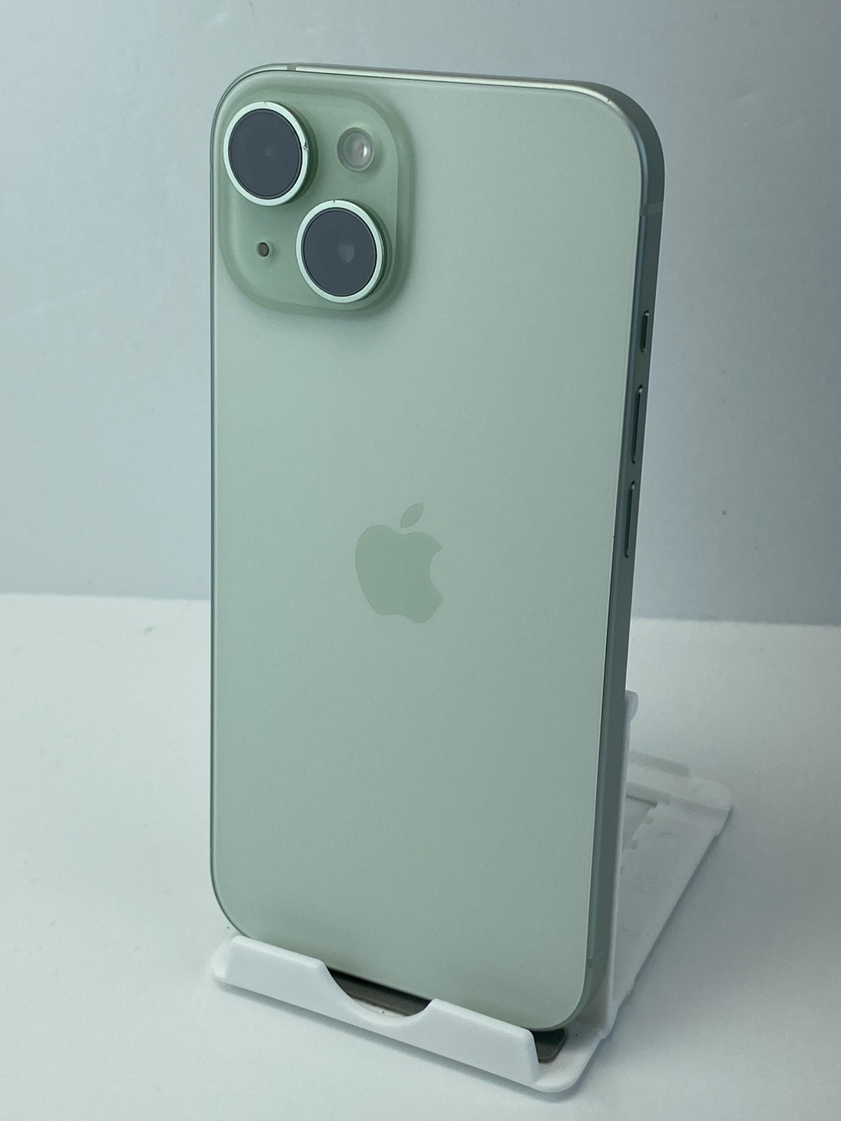 Apple iPhone 15 A2846 128GB Green Factory Unlocked 100% battery health