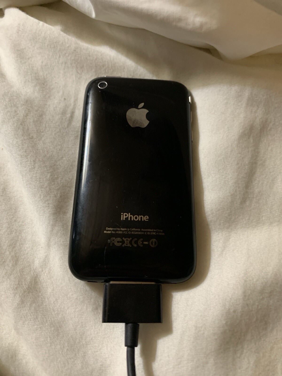 iPhone 3GS 16gb Working Fully Functional iPhone Unlocked Ans Reset