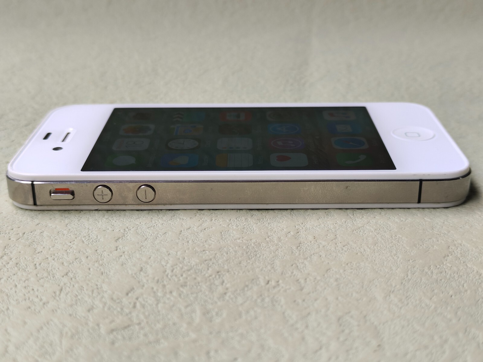90%N ew Working Apple iPhone 4/4s White/Black 8/16/32GB UNLOCKED CCD Camera