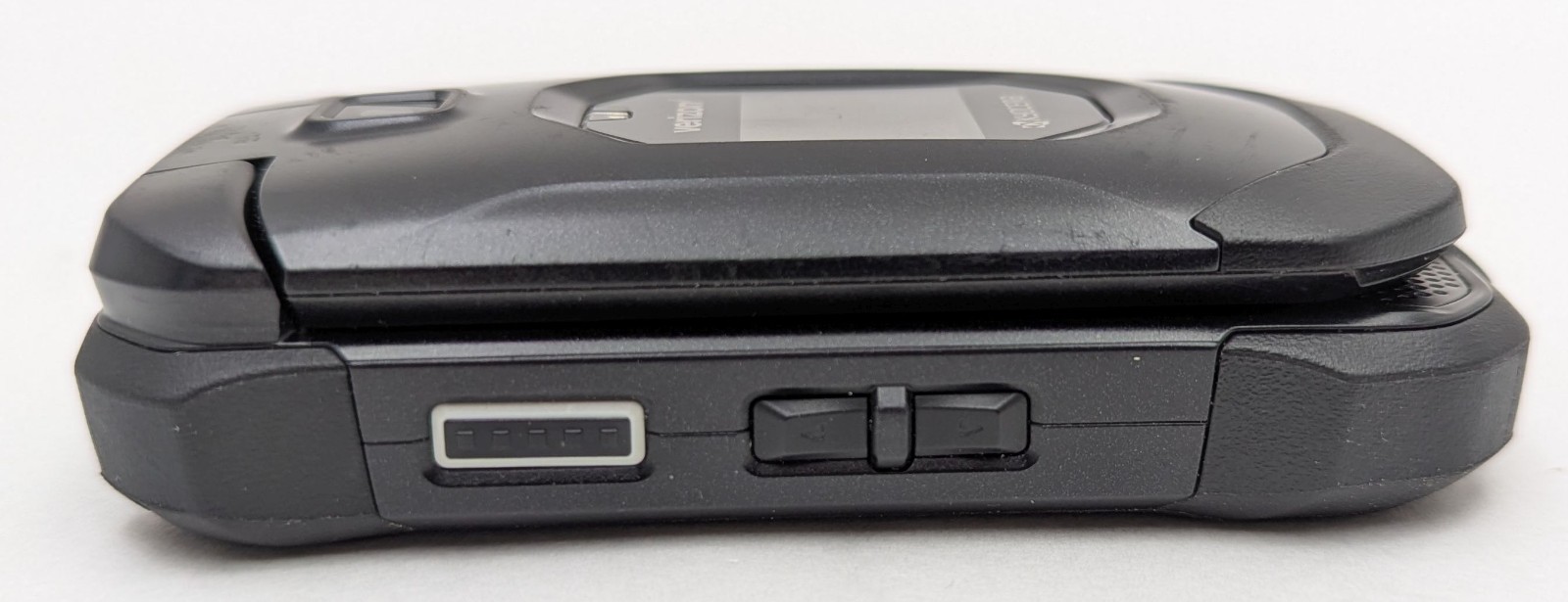 Kyocera DuraXV Extreme E4810 Verizon 4G LTE 16GB Rugged Flip Phone – 5MP Camera