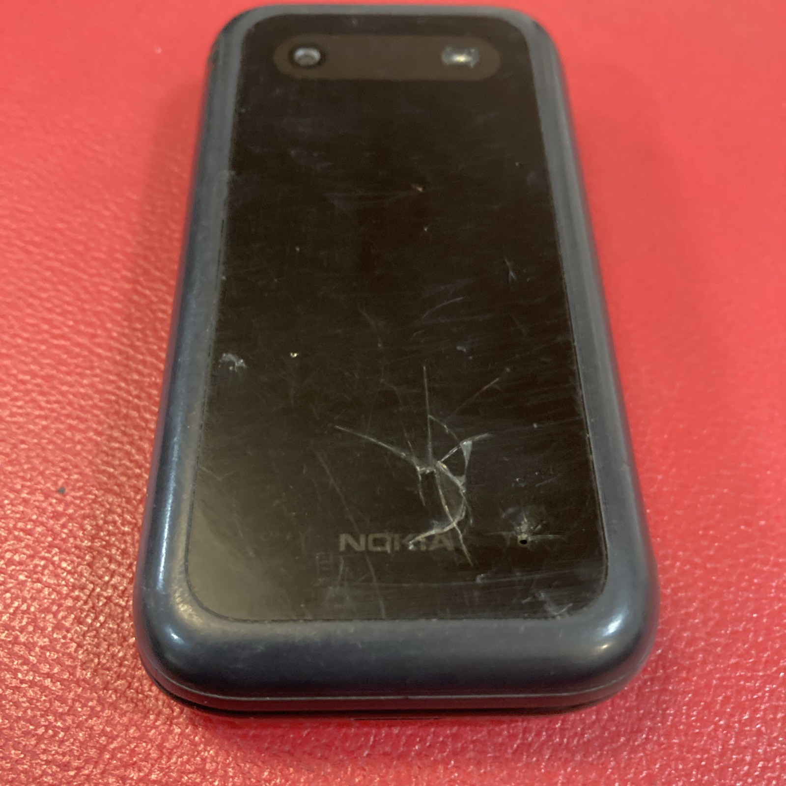 Nokia 2660 Flip 128gb Black Parts Only Won’t Power Up.