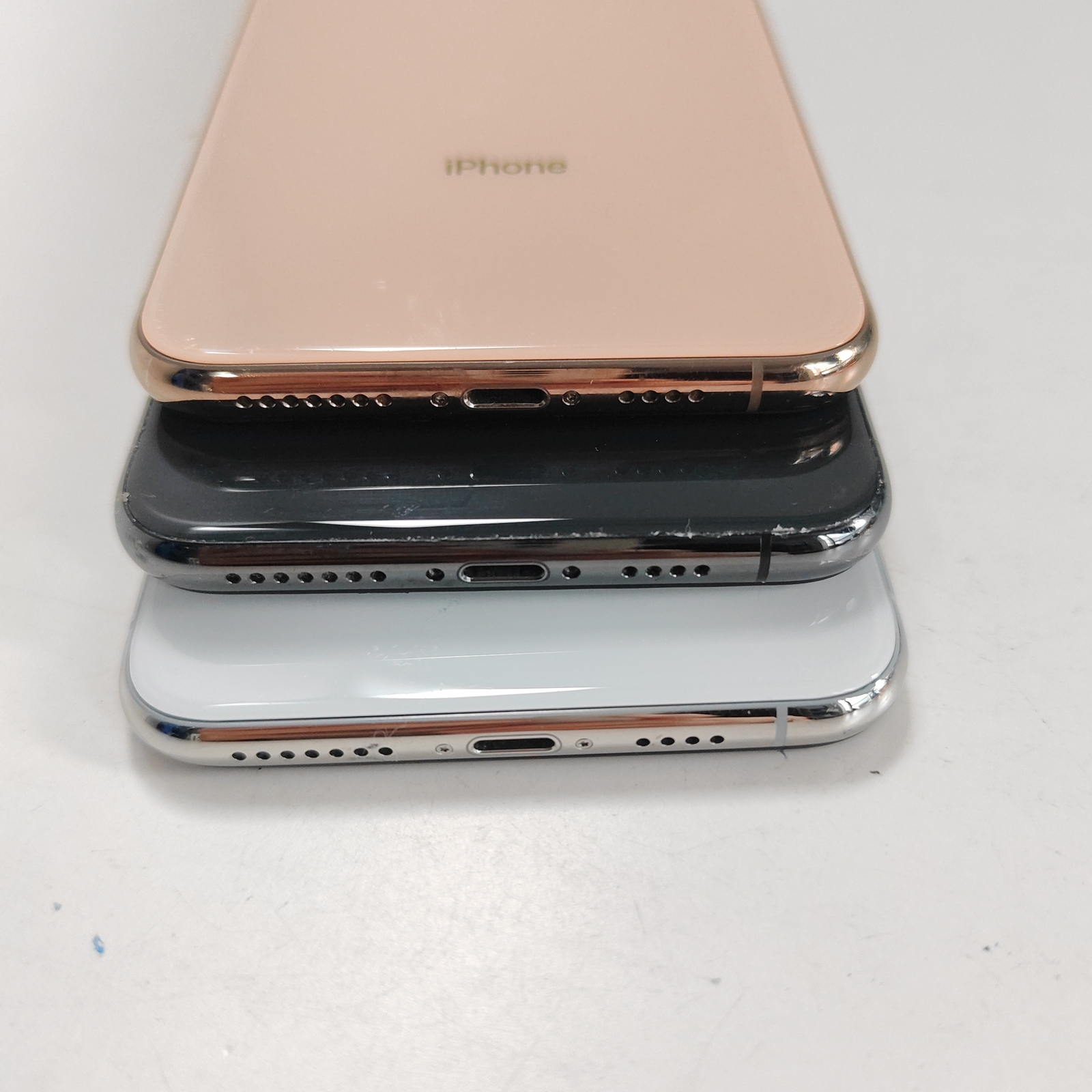 Apple iPhone XS Max 6.5″ 12MP 64GB 256GB all colors iOS 18 with Face ID