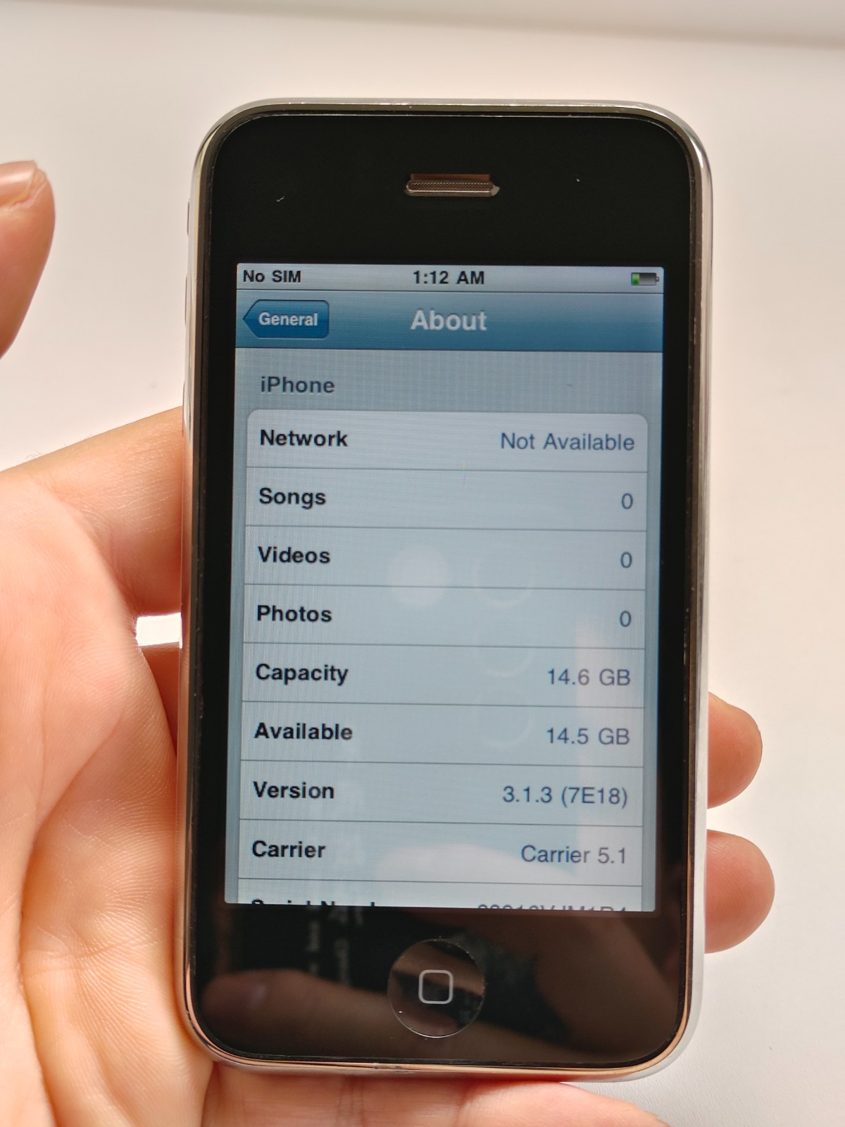 Original&Working Apple iPhone 3G/3GS 8-16-32GB Factory UNLOCKED White/Black