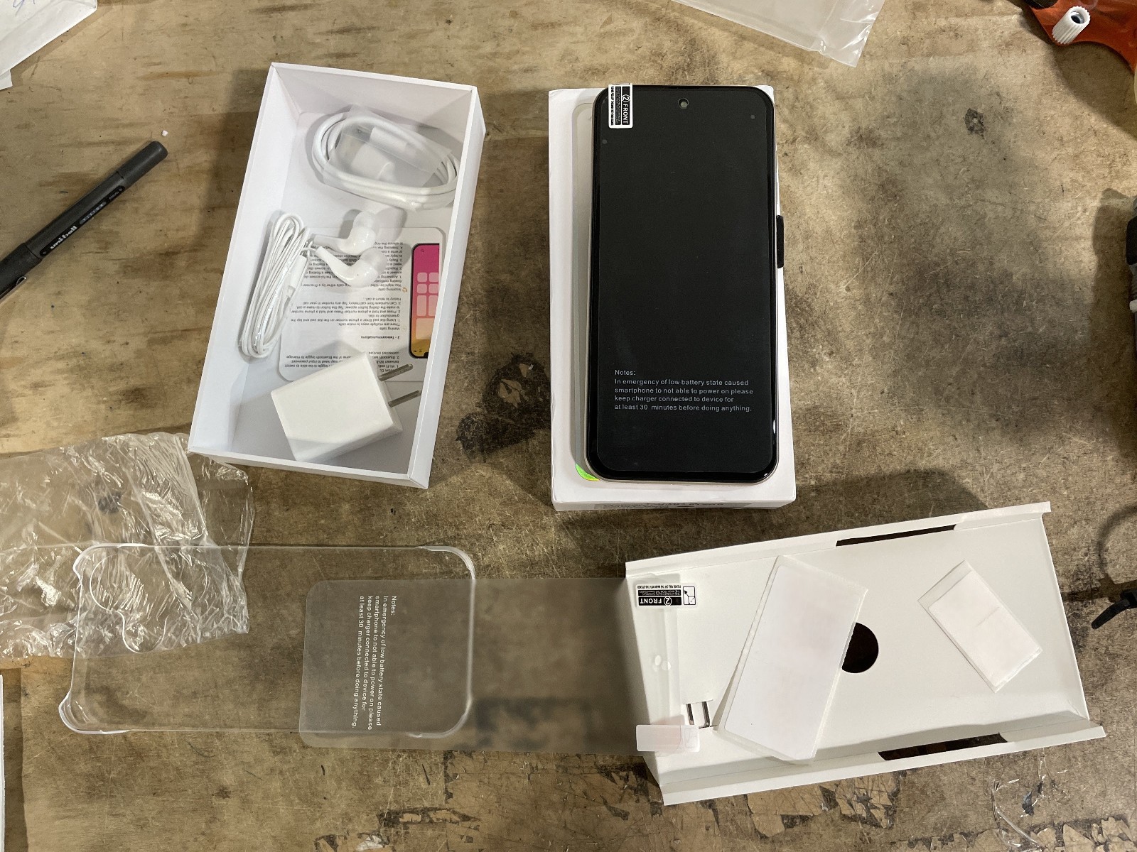 Turbo 3 8GB/512GB Gold Smartphone