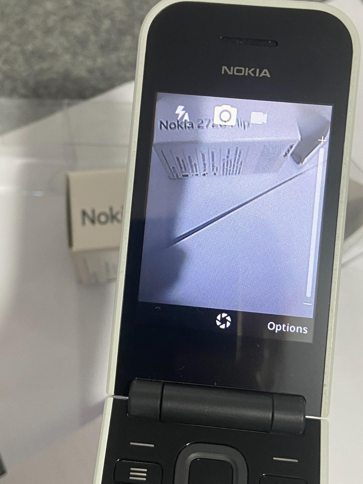 Nokia 2720 Flip (2019) 4G KaiOS Unlocked 2MP Camera 2.8″ Tested Smartphone