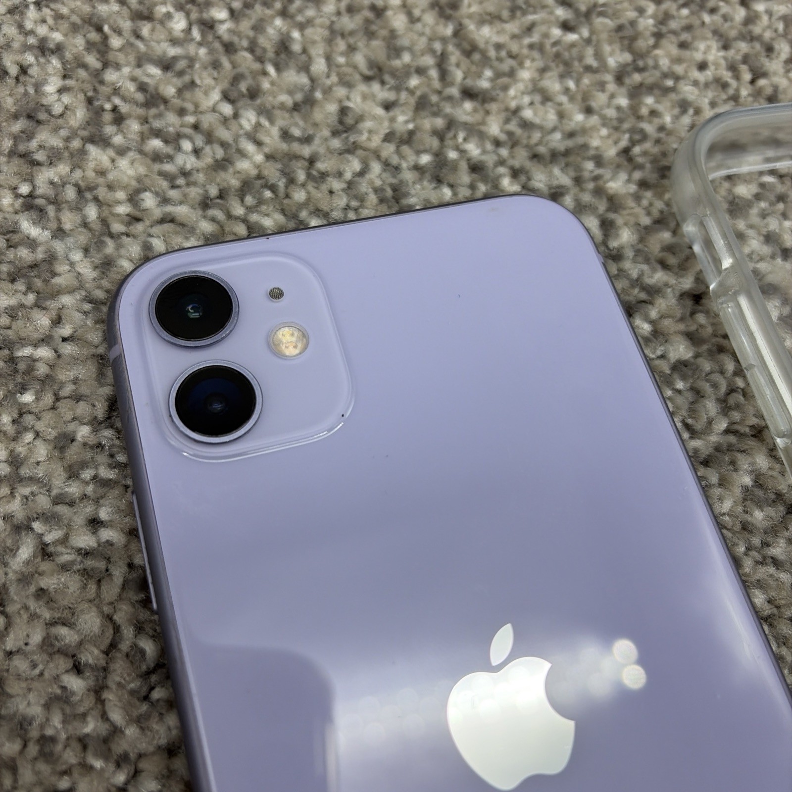 Apple iPhone 11 64 GB – Good Condition – Purple (Unlocked) 70% Battery Capacity