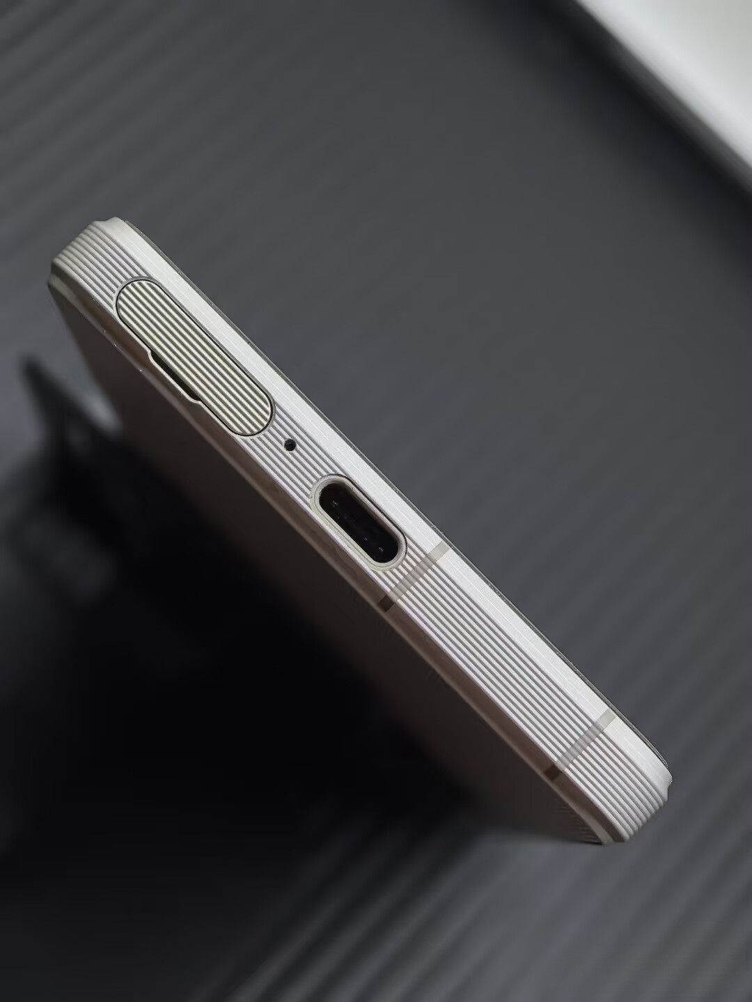Sony Xperia 1 IV 5G 6.5″ Android Google International Support eSIM XQCT62 XQCT54
