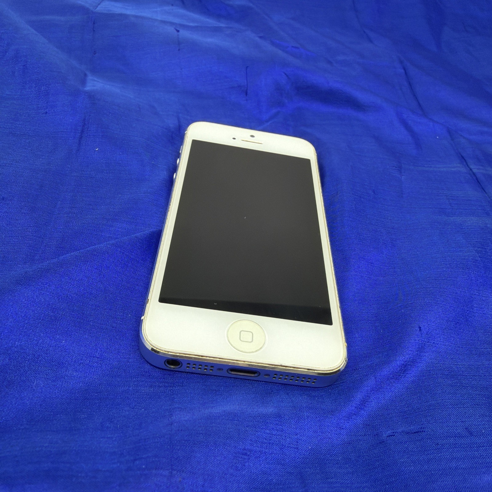 Apple iPhone 5 Model A1429 Silver – For Parts Or Repair Only