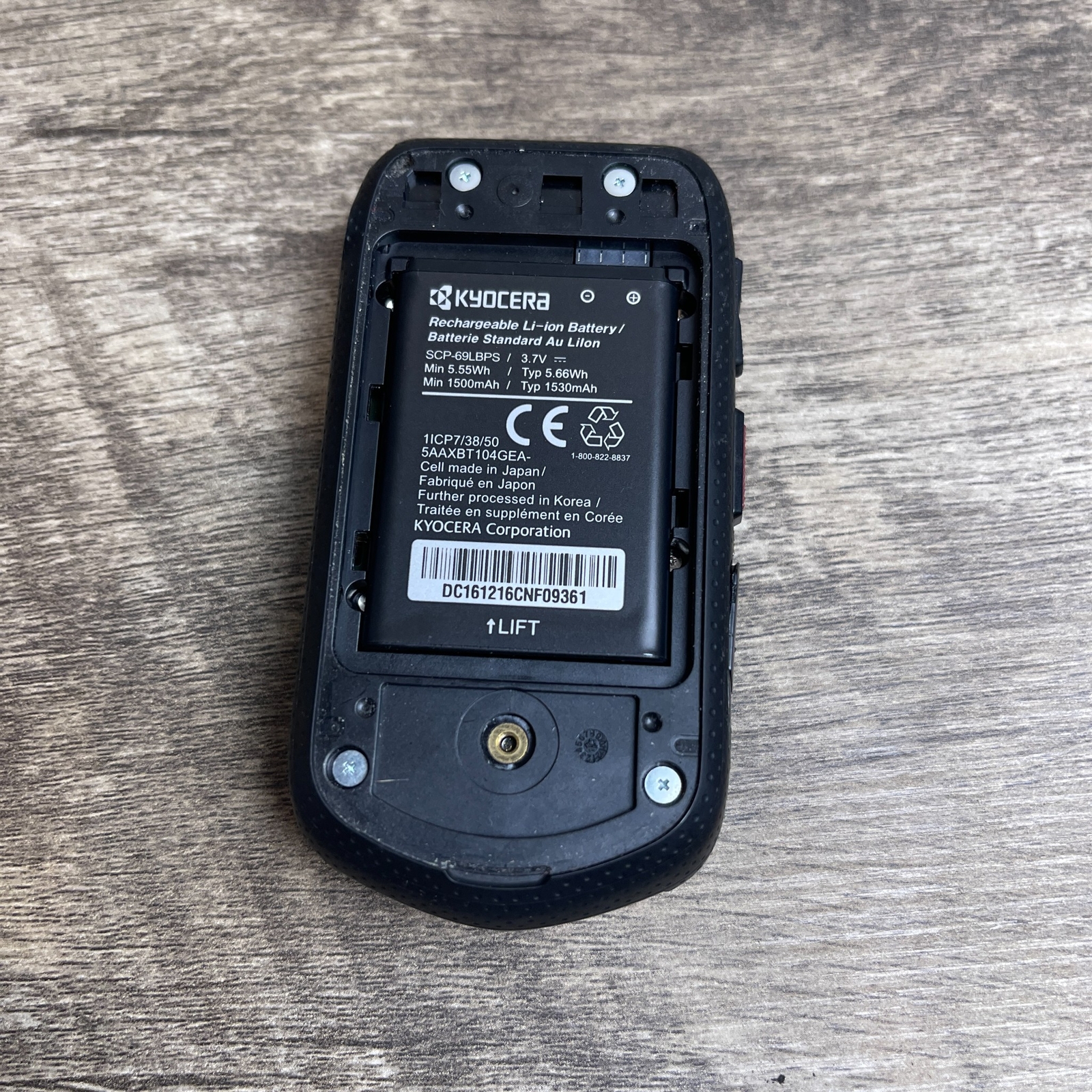 Kyocera Duraxtp E4281 2.6″ TFT LCD Bluetooth (Sprint) Cellular Flip Cell Phone