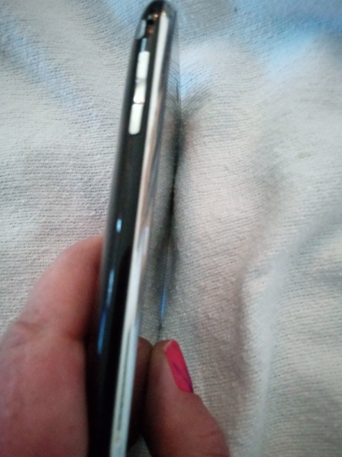 Apple iPhone 1st Generation – 16GB – Black (Unlocked) A1203 (GSM)