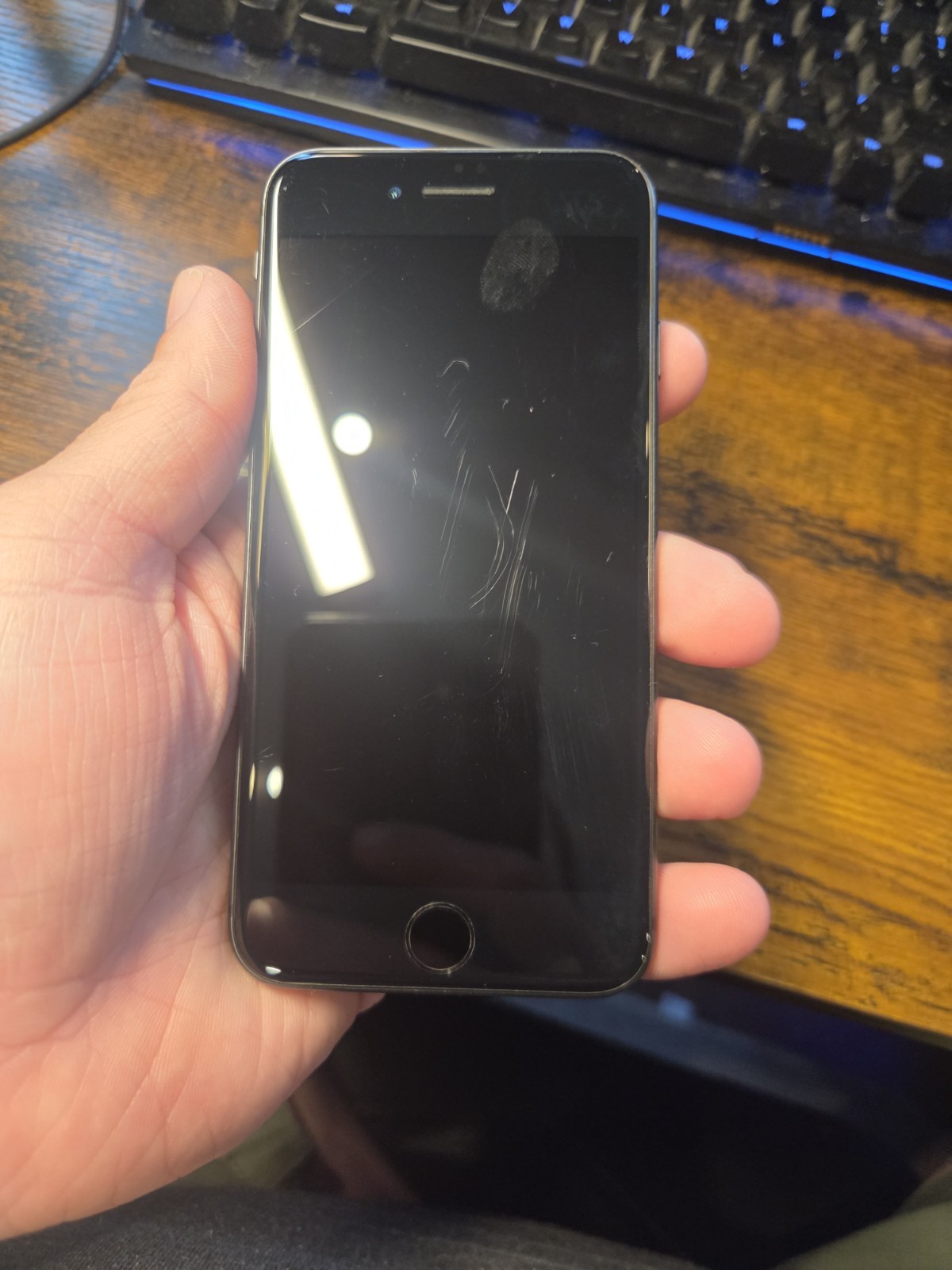 Apple iPhone 8 64GB (Unlocked) A1863 Black – Small Surface Scratches