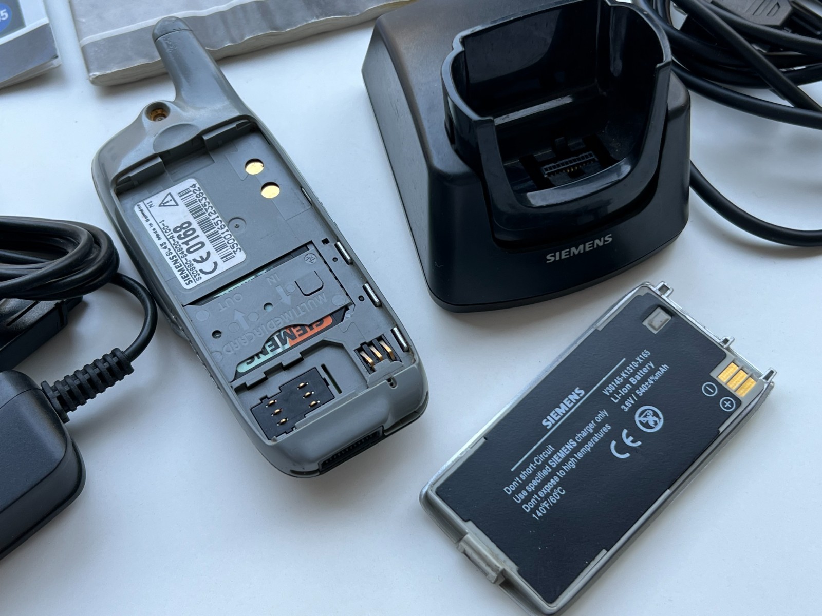 Ultra Rare Siemens SL45 Rare With Stand Charging Beautiful Retro Cell Phone