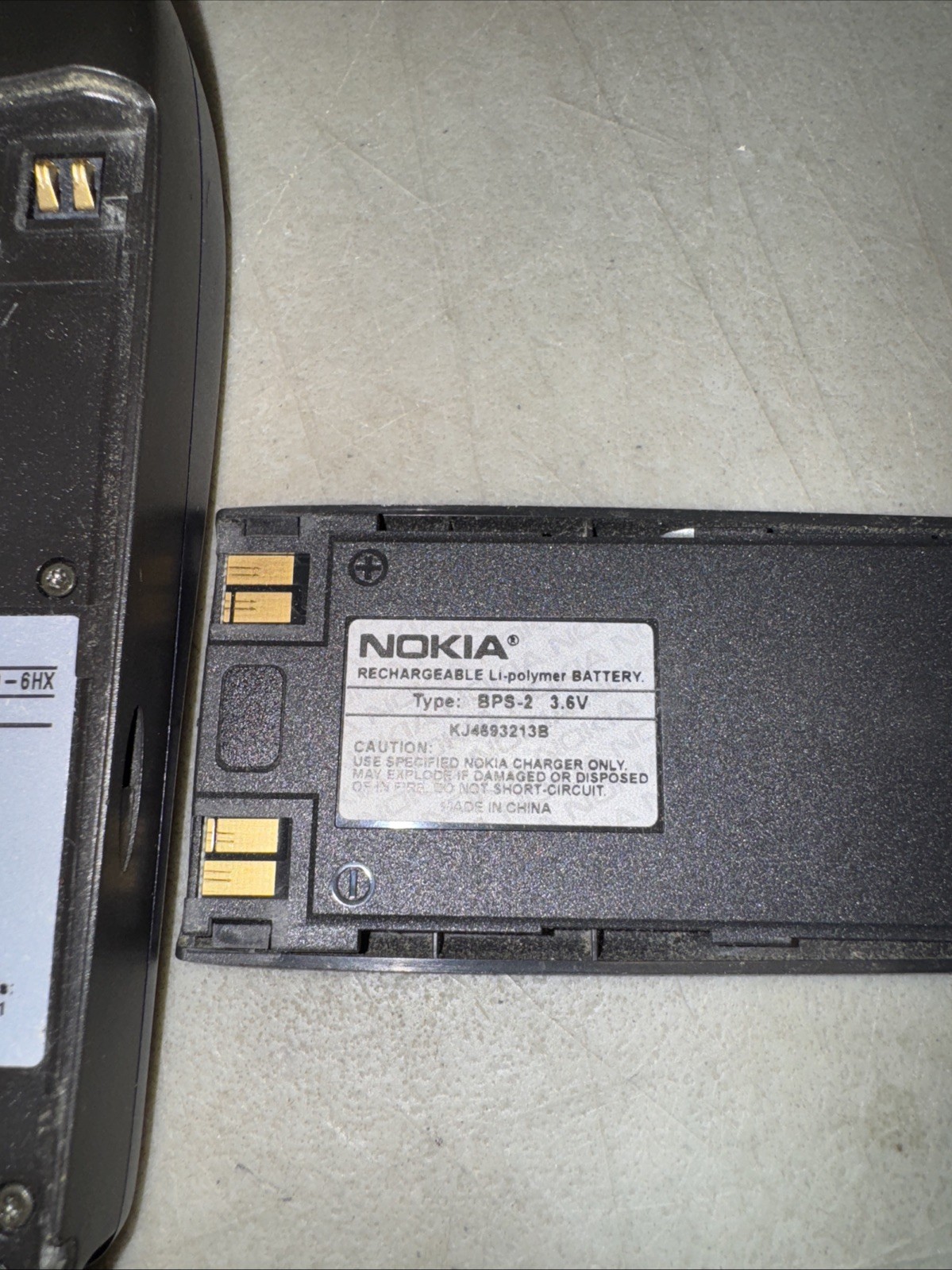 NOKIA 3285V Cell Phone – UNKNOWN CARRIER Powers Up + 2 Chargers
