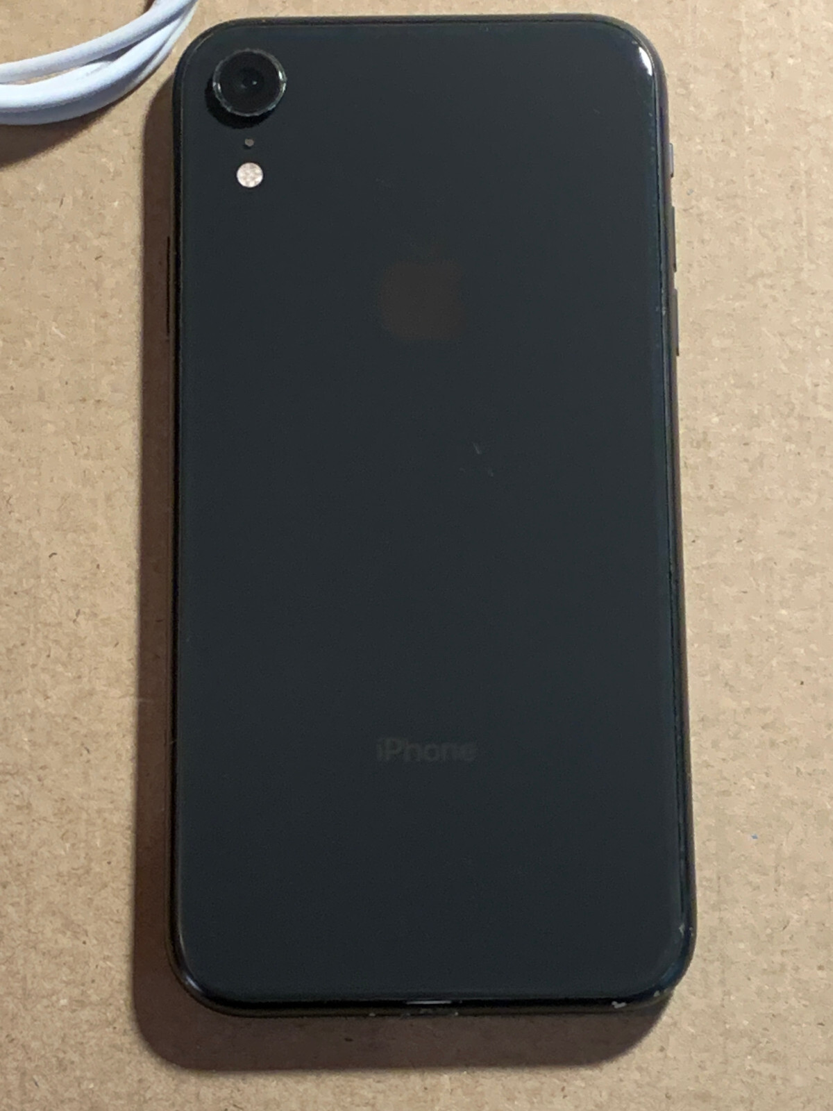 Apple iPhone XR – 64GB – Black (unlocked) (CDMA + GSM) A1984 Read