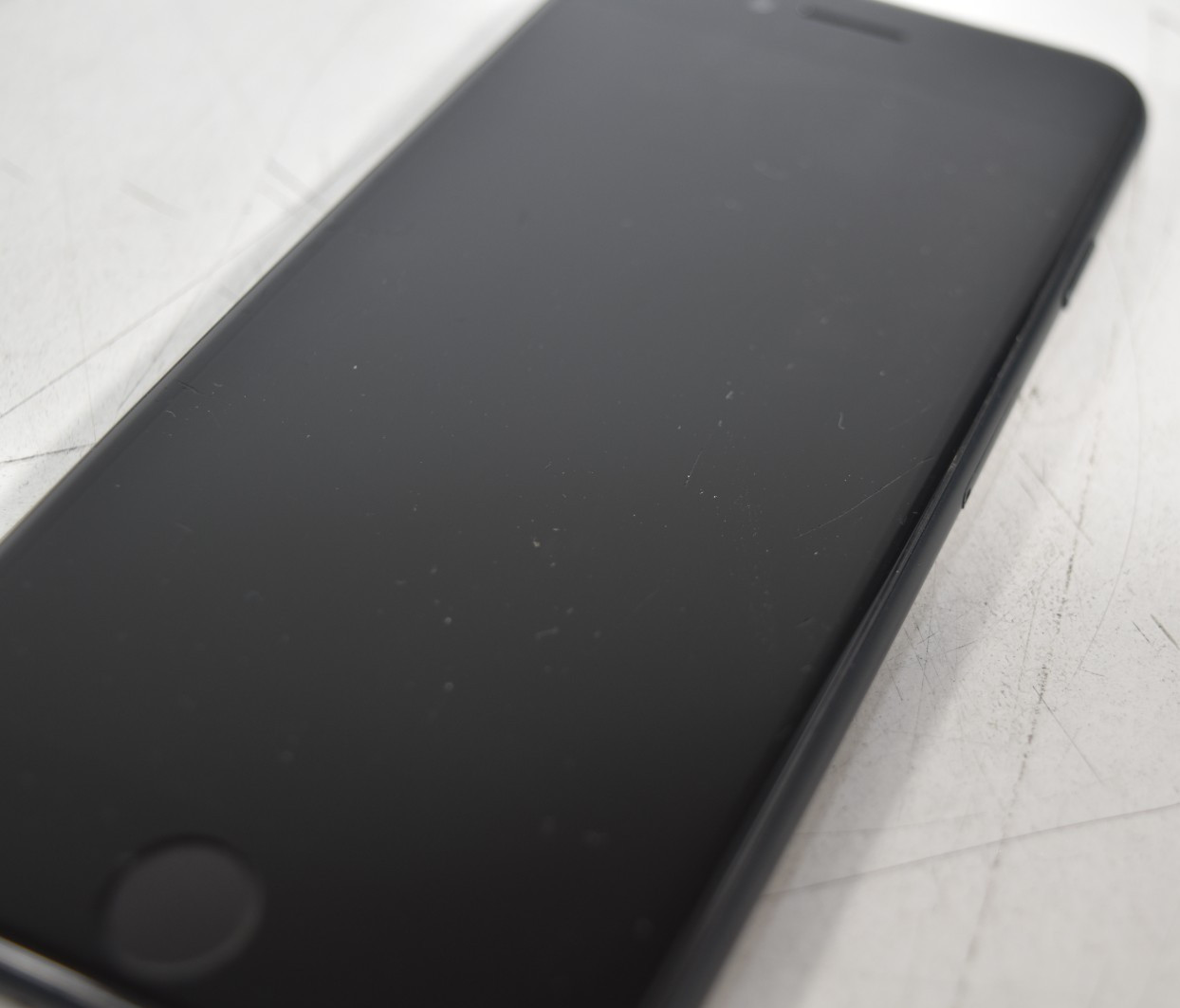 Apple iPhone SE 3rd Gen A2595 Unlocked 64GB Midnight MNA93LL/A Good