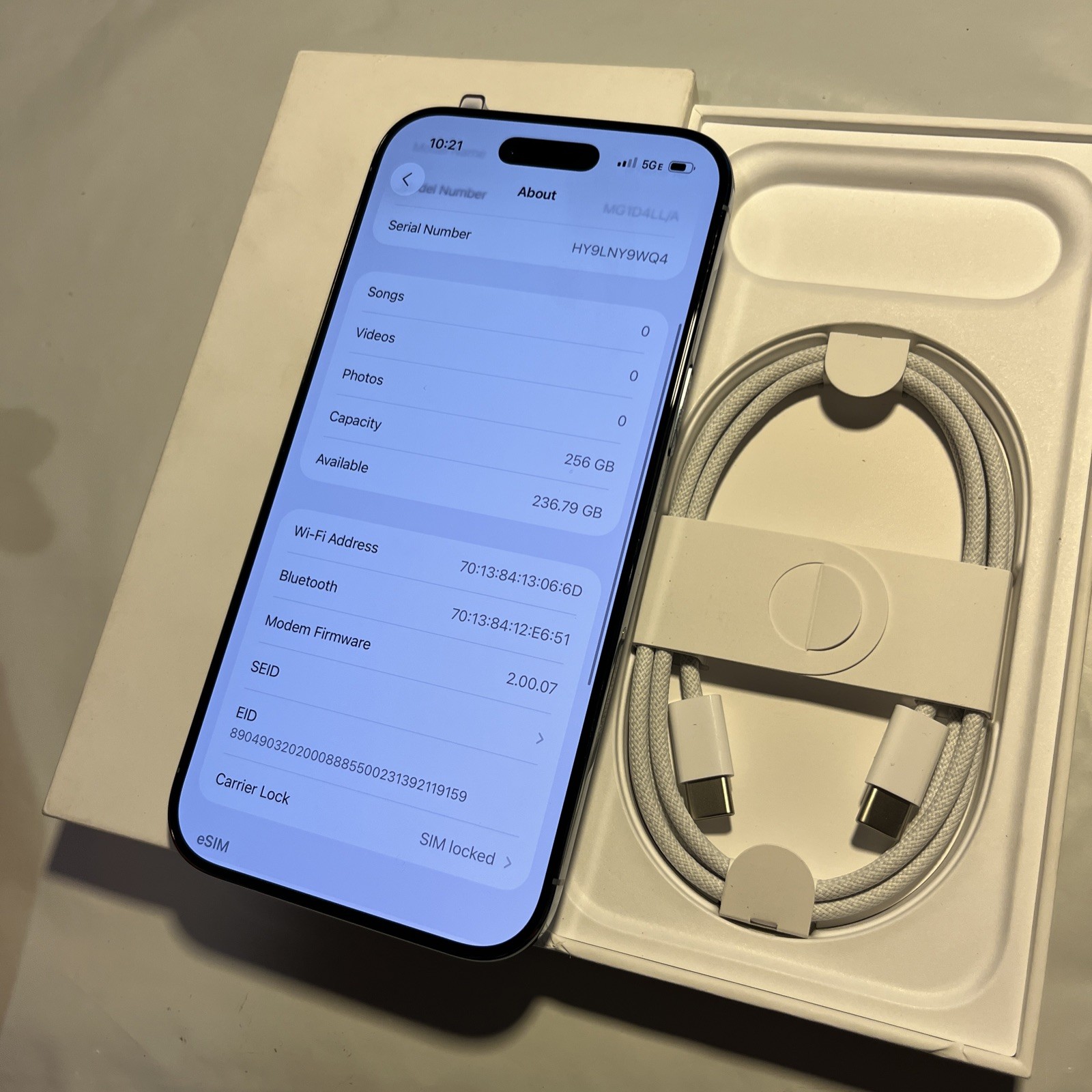 Apple iPhone 17 Air – 256GB (CRICKET ONLY) In Box – Amazing Condition (#634)