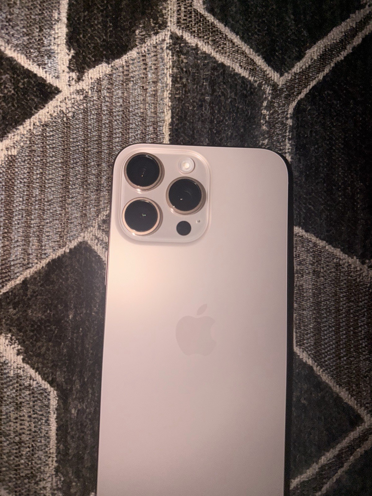 Apple iPhone 16 Pro Max 256GB Unlocked Silver 48MP Triple Camera Bar