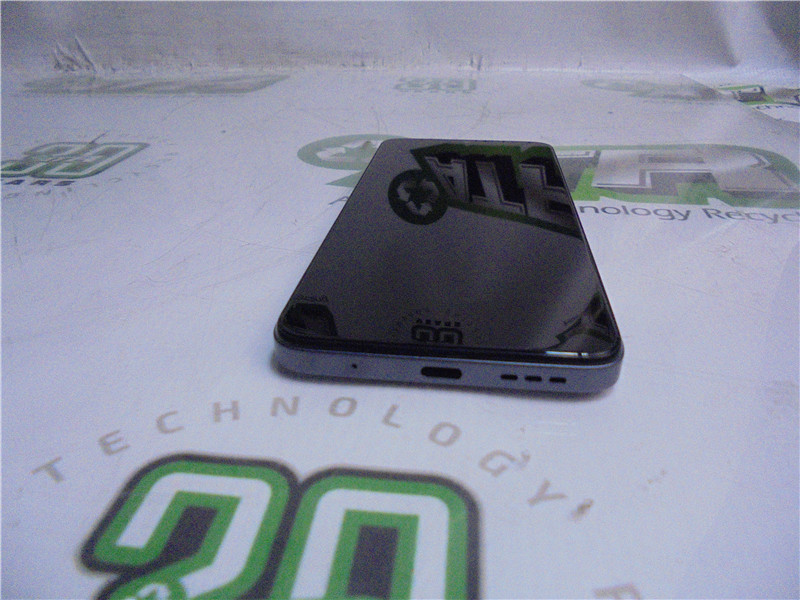 BLU View 5 B160V Smartphone 6.5in 64GB 3GB RAM Tracfone Grey