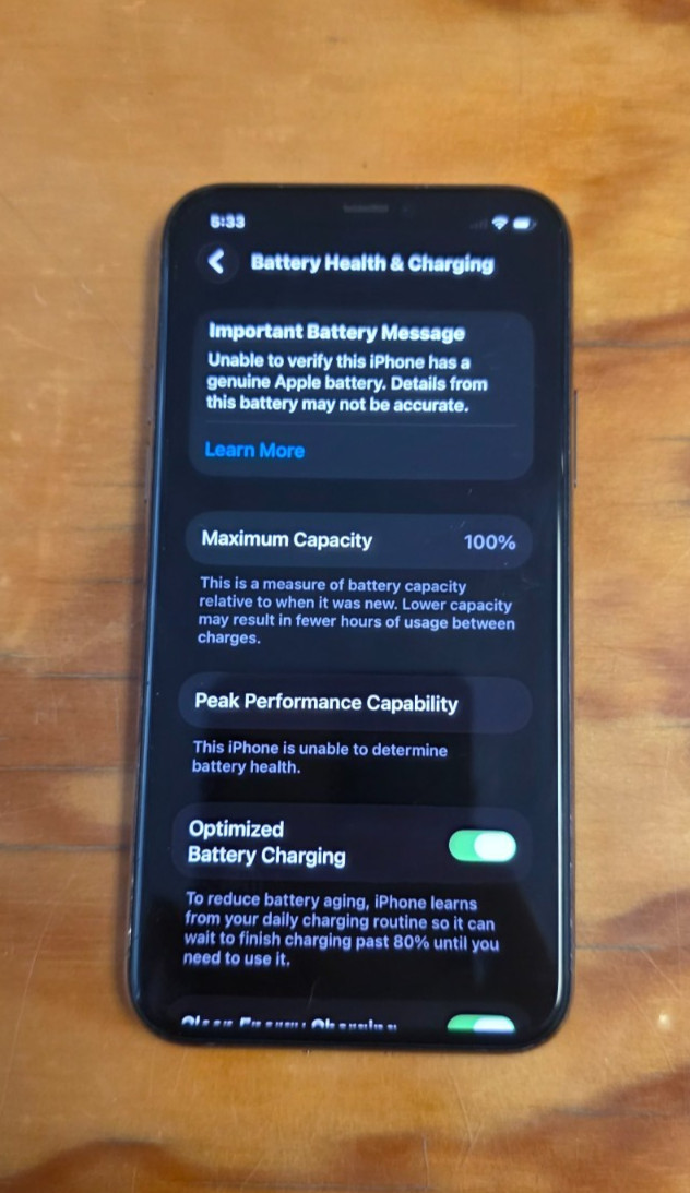Apple iPhone 11 Pro – 256 GB – Gold UNLOCKED FOR CARRIERS, Battery issue.