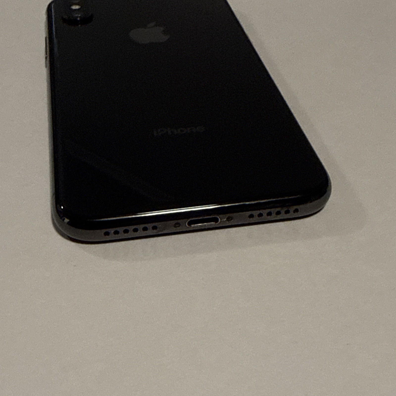 Apple iPhone X – 64GB – Space Gray (Unlocked) Broken LCD – Good Back FOR REPAIR