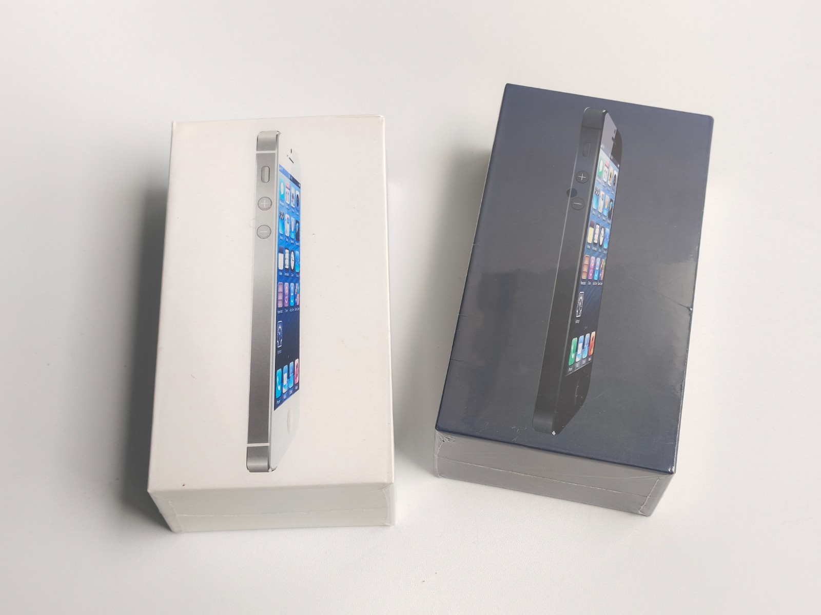 Apple iPhone 5/5s 16/32/64GB Factory UNlocked(any carrier)All color
