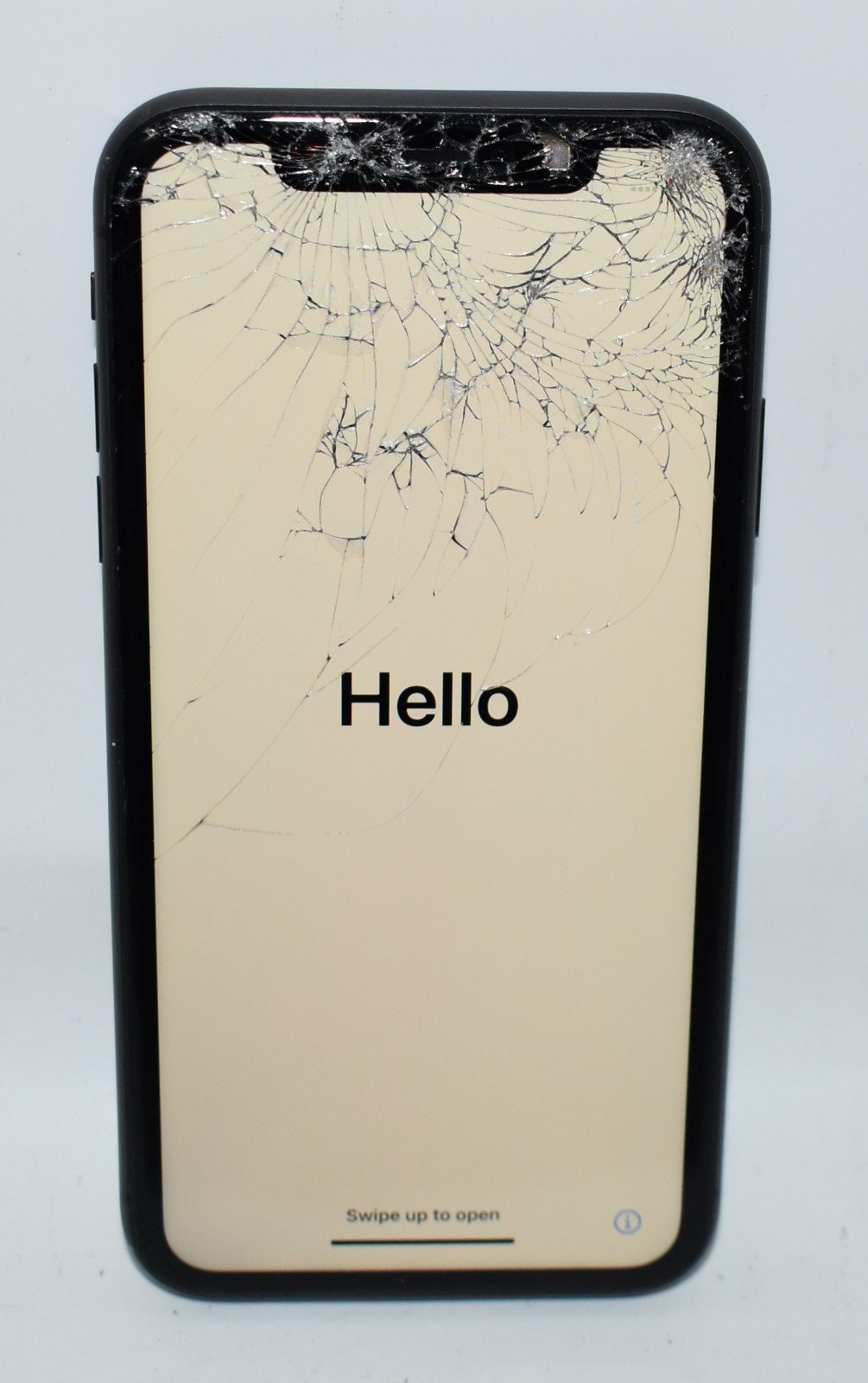 6.1″ Apple iPhone 11 A2111 AT&T ATT 64GB SSD Black + Adapt – *See Pics* *Read*