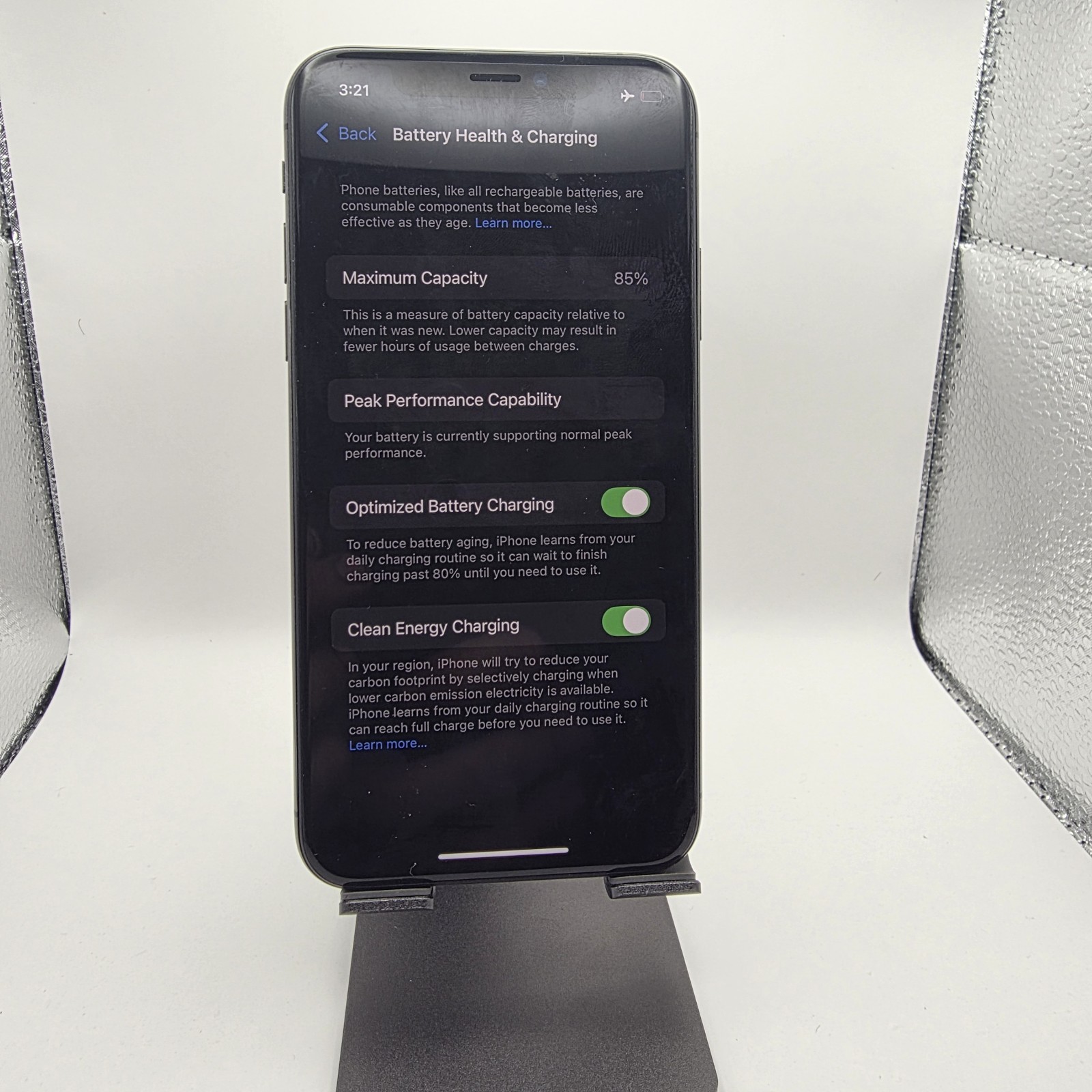 Apple iPhone XS Bundle – 256 GB – Space Gray (Unlocked) – Grade A