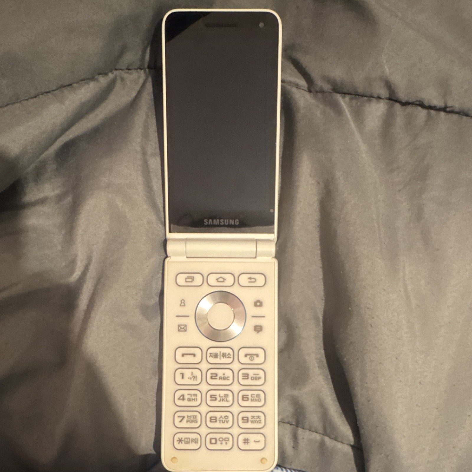 Samsung Galaxy Folder 2 SM-G160N Unlocked White Flip Android 32GB 8MP LTE