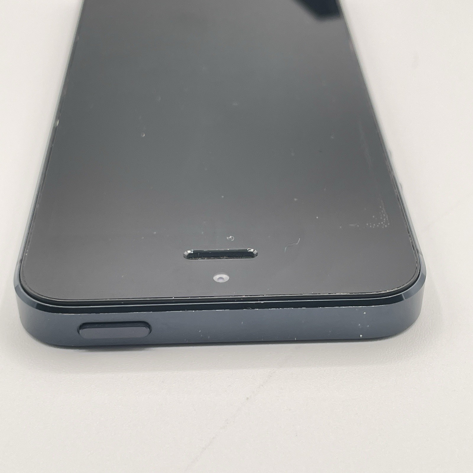 Apple iPhone 5 A1429 – 16GB Black w/Box Verizon (Factory Reset) PARTS ONLY