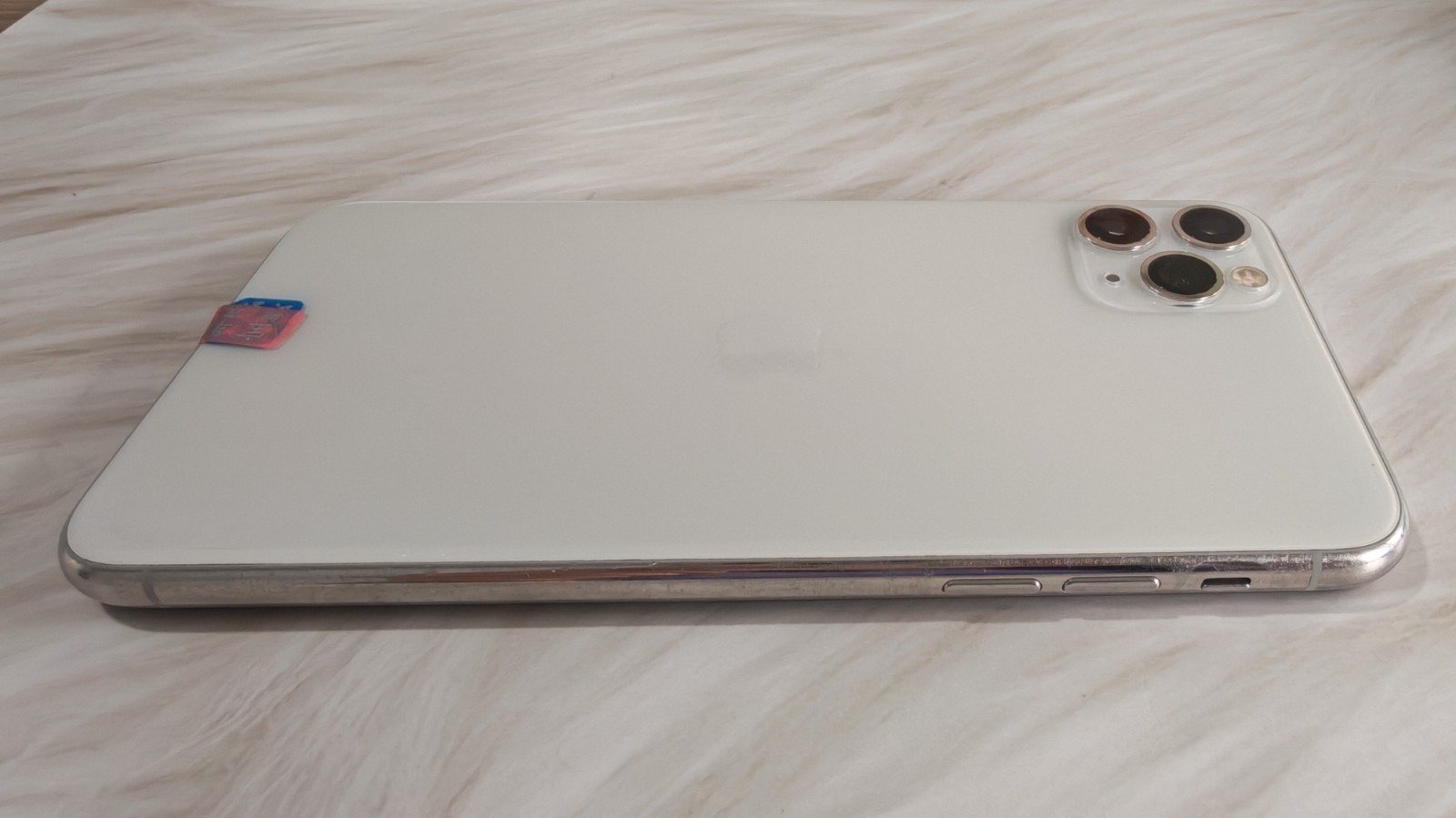 Apple iPhone 11 Pro Max Unlocked 64/256/512GB Random Color With Accessories Good