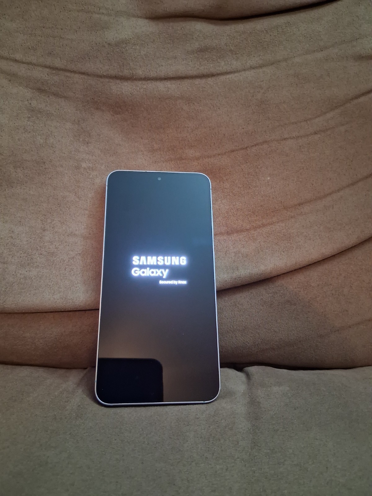 Samsung Galaxy S25 – SM-S931U – 128GB – Titanium Silver (LOCKED – SPECTRUM)