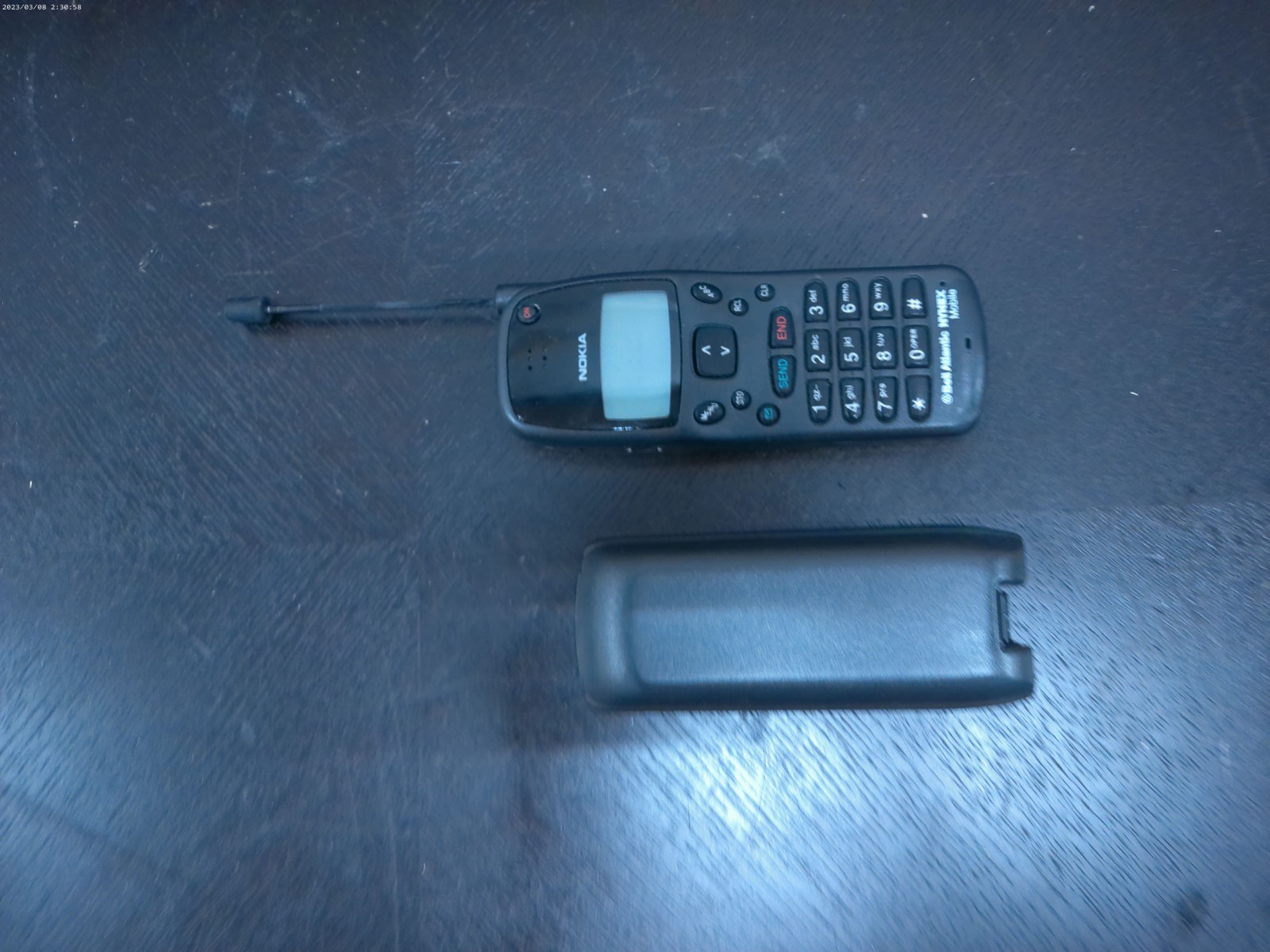 Nokia 232 Cityman 500 THX-41 Mobile phone Includes 2 batteries without AC adapte