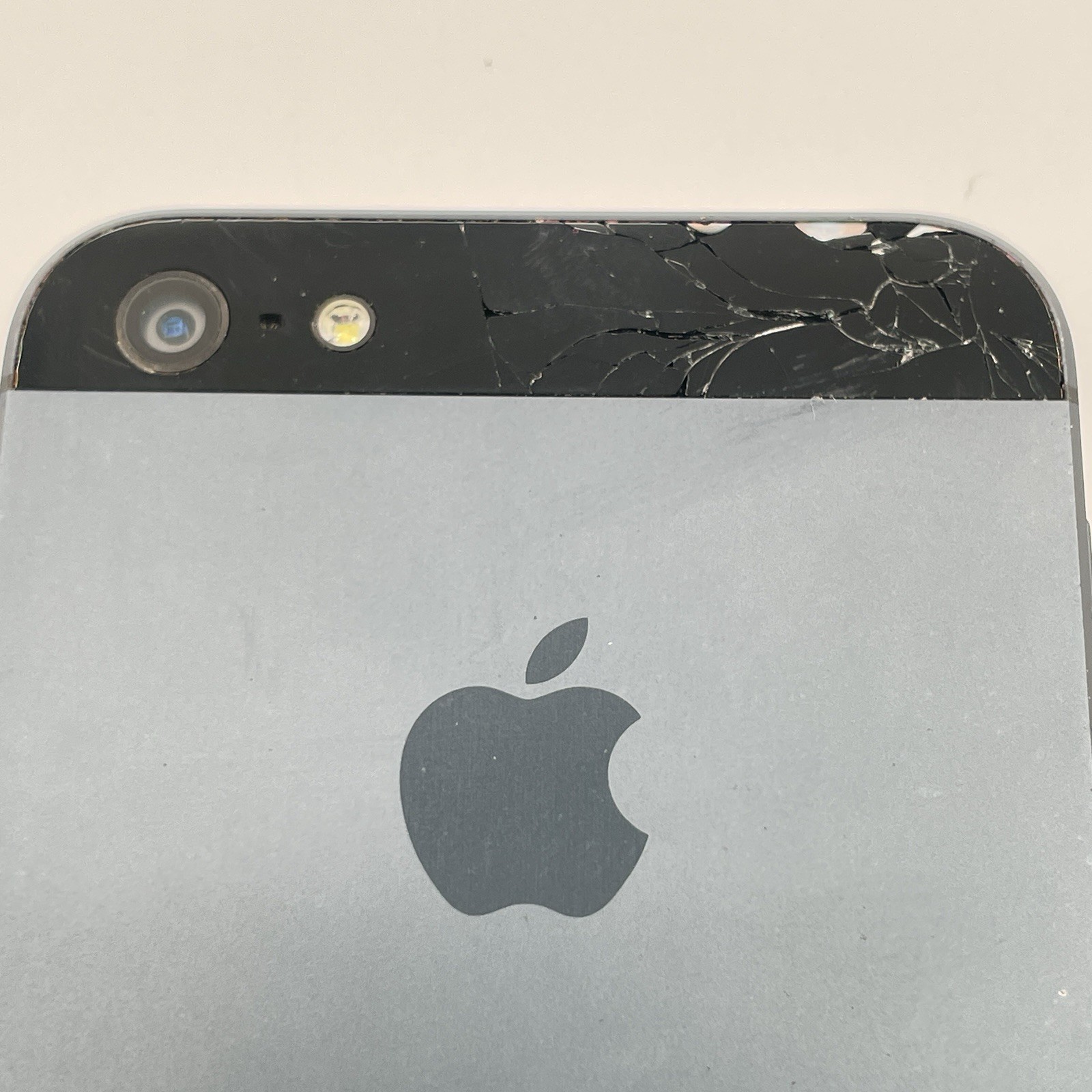 Apple iPhone 5 A1429 – 16GB Black w/Box Verizon (Factory Reset) PARTS ONLY