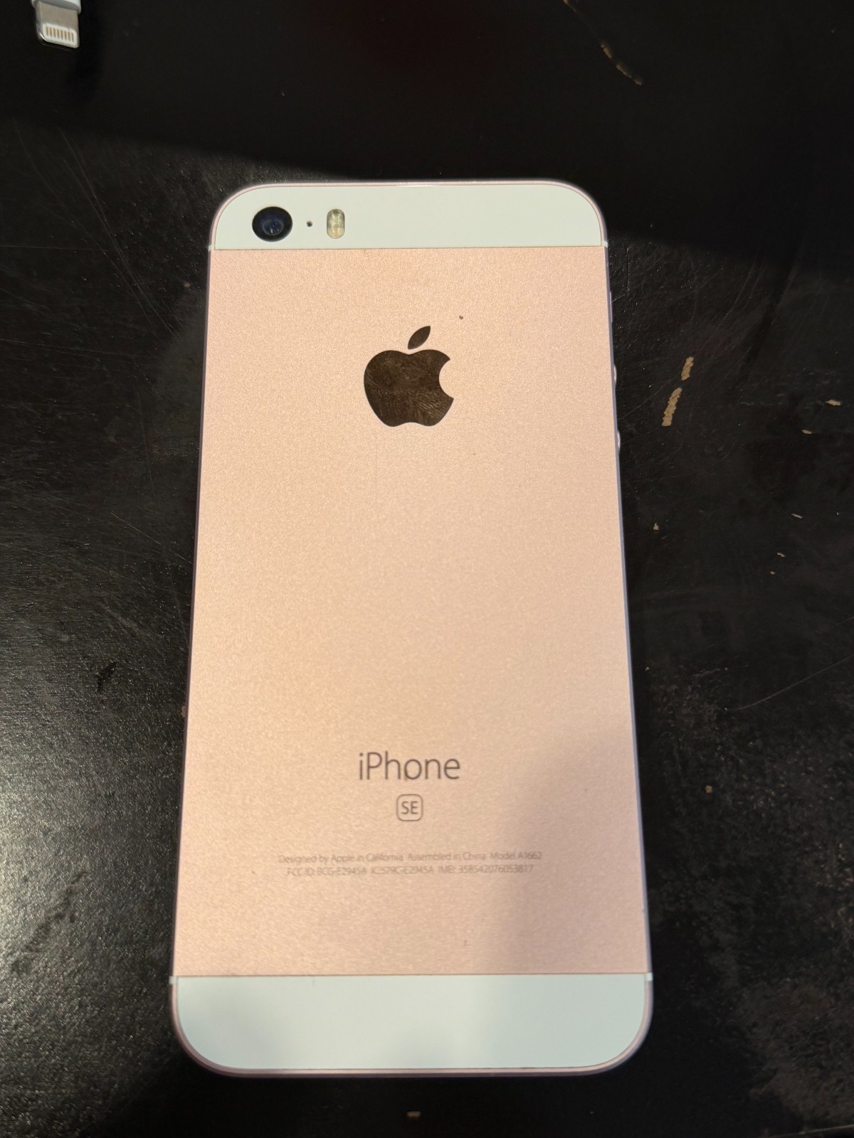 Apple iPhone SE 1st Gen A1662 64GB Rose Gold AT&T w/ Original Box & EarPods