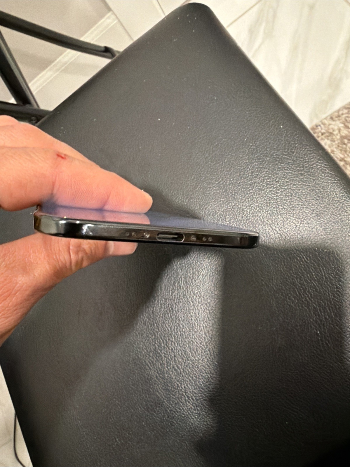 Apple iPhone 17 Air MG184LL/A 256GB Black CARRIER LOCKED Spectrum mobile