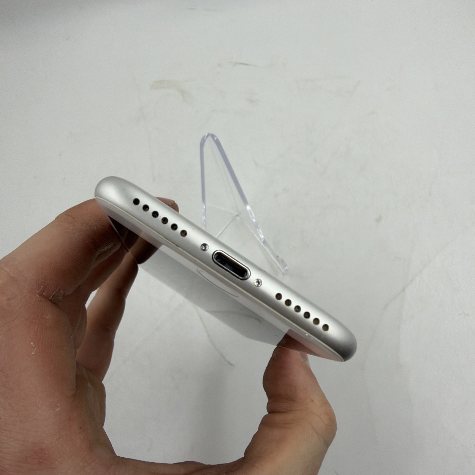 Apple iPhone 7 A1660 – 32GB – Silver – Unlocked – 87% BH – IOS 15.8.7
