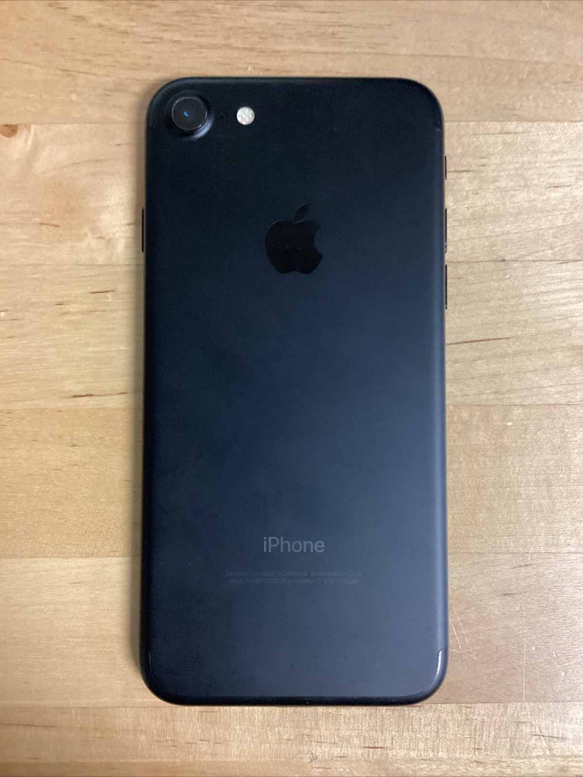 Apple iPhone 7 – Black – A1660