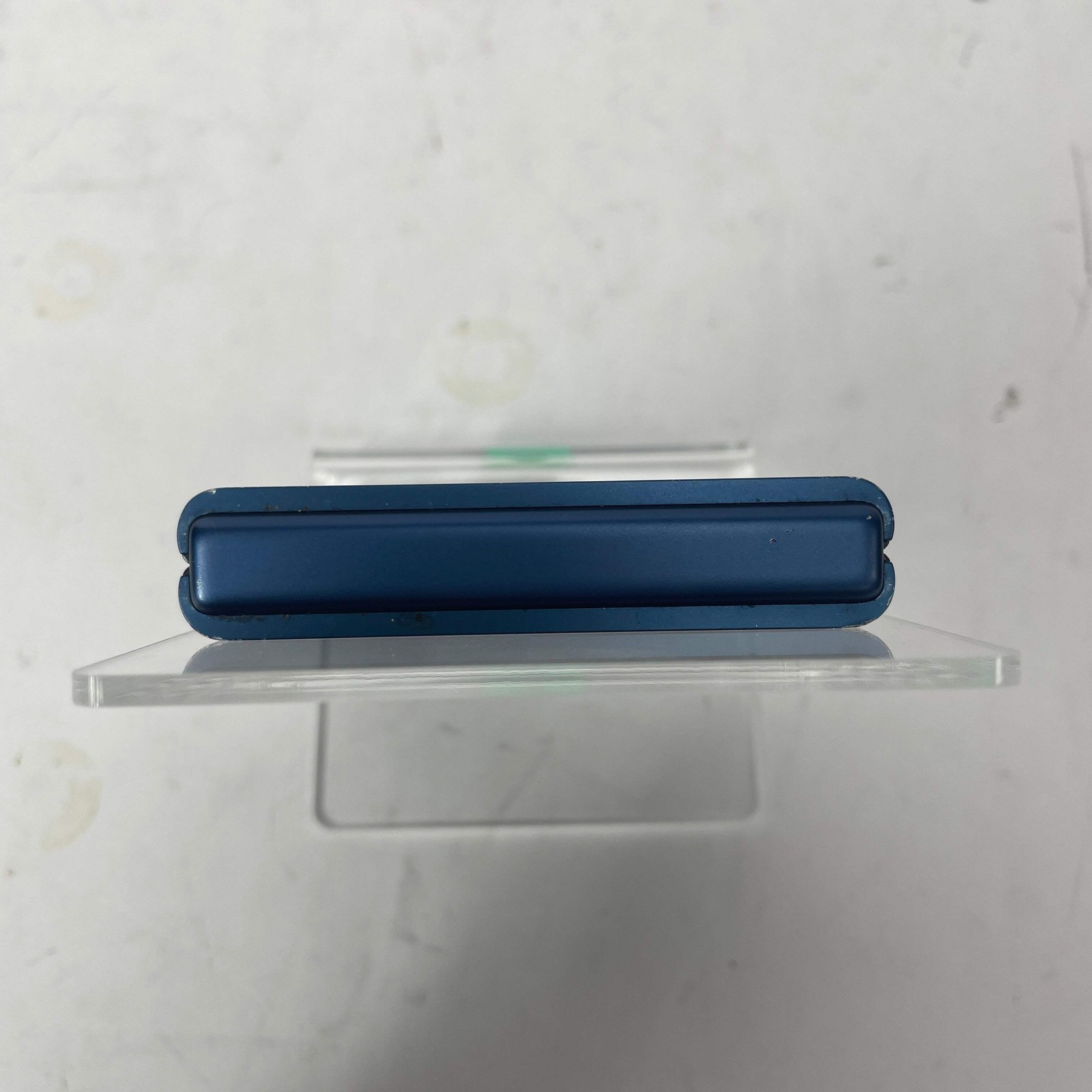 Broken Dish Wireless Motorola Razr 2025 256GB 15 XT2553-3 /Screen Cracked