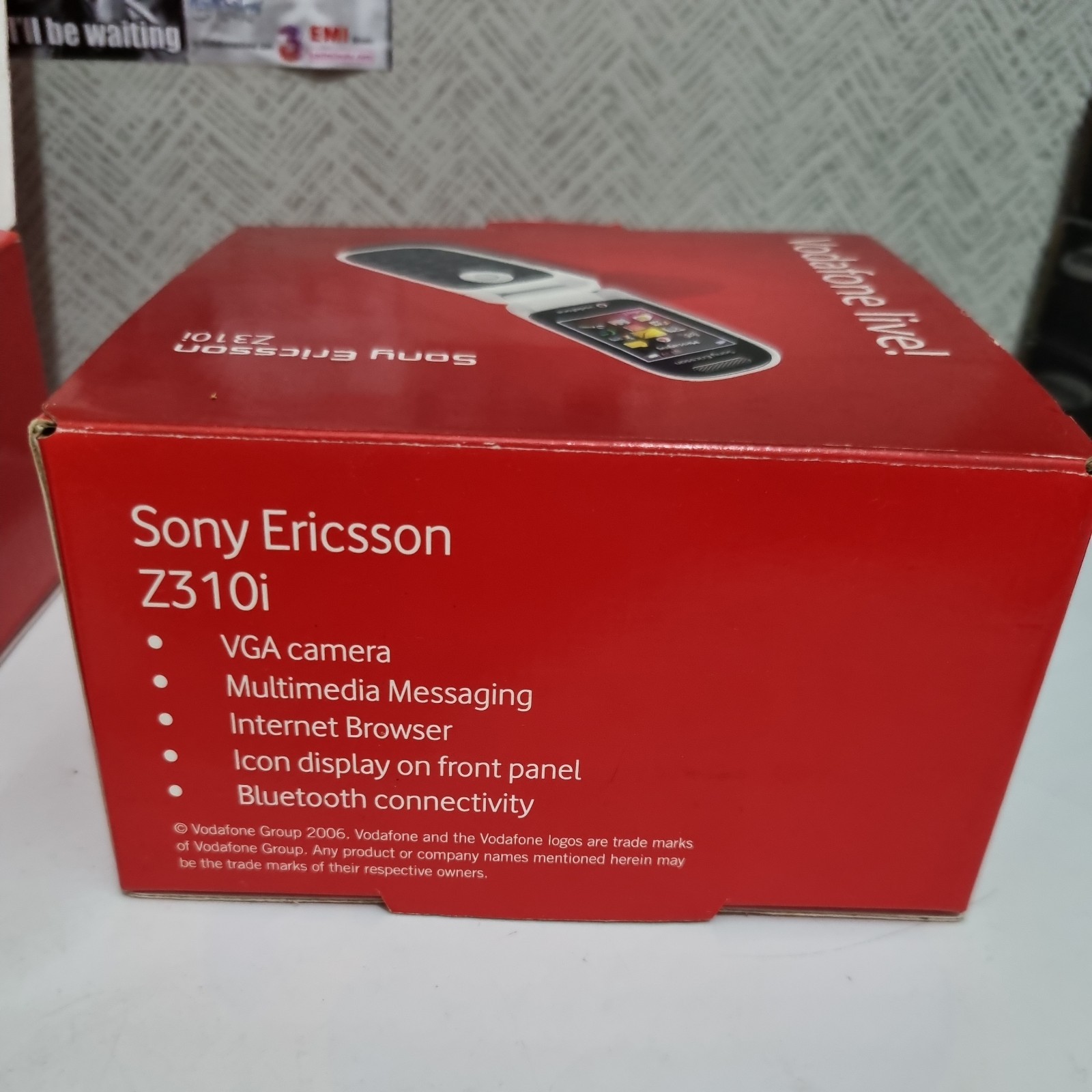 Sony Ericsson Z310i – Black New Old Stock Unlocked
