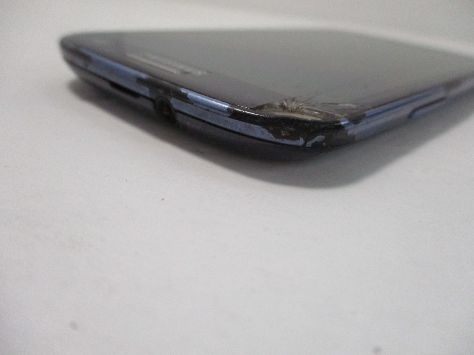 Samsung Galaxy S3 phone (Sprint) blue Cracked screen part only