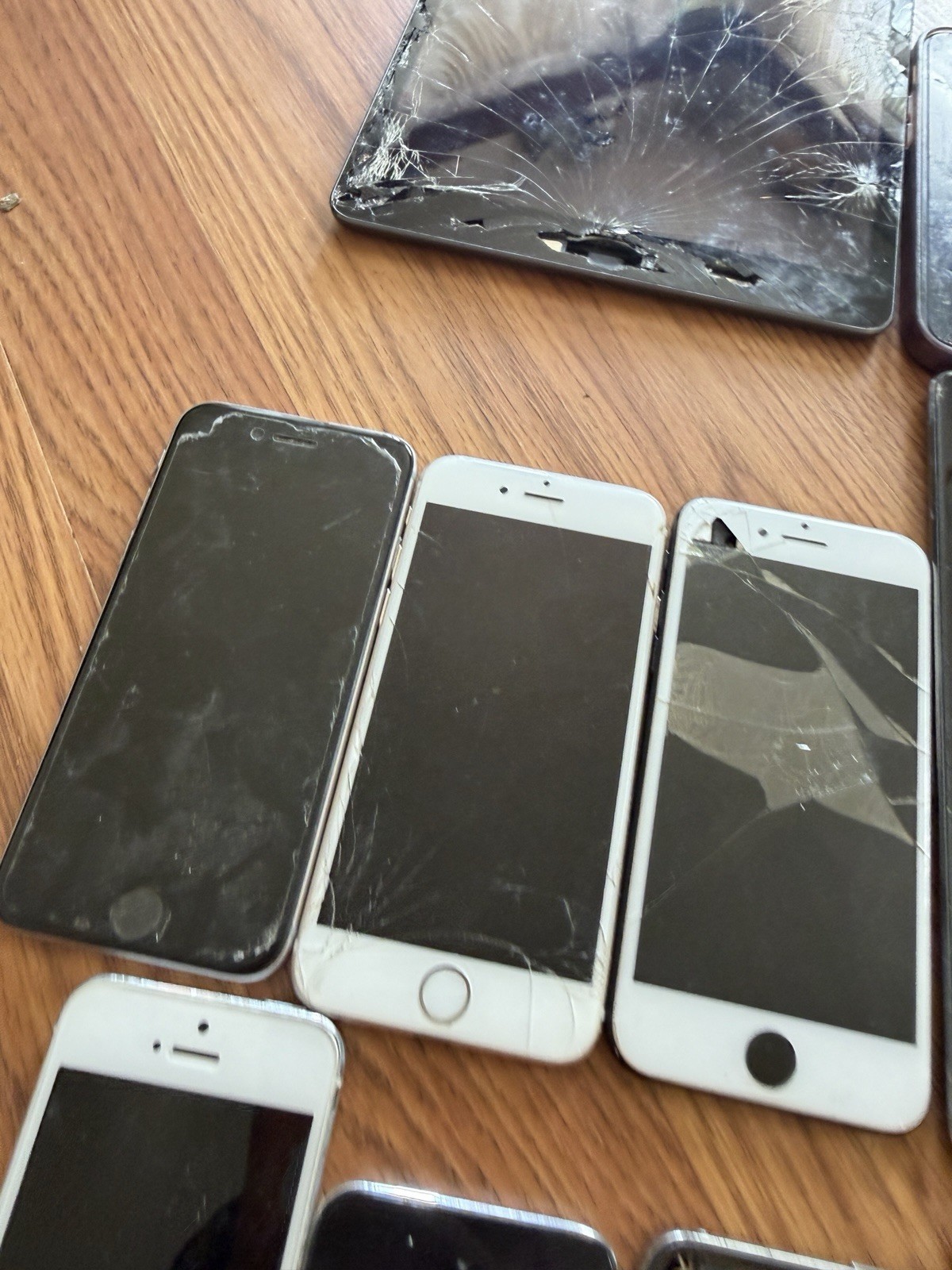 Lot Of Assorted Apple iPhones, Tablets – For Scrap only or PARTS ONLY