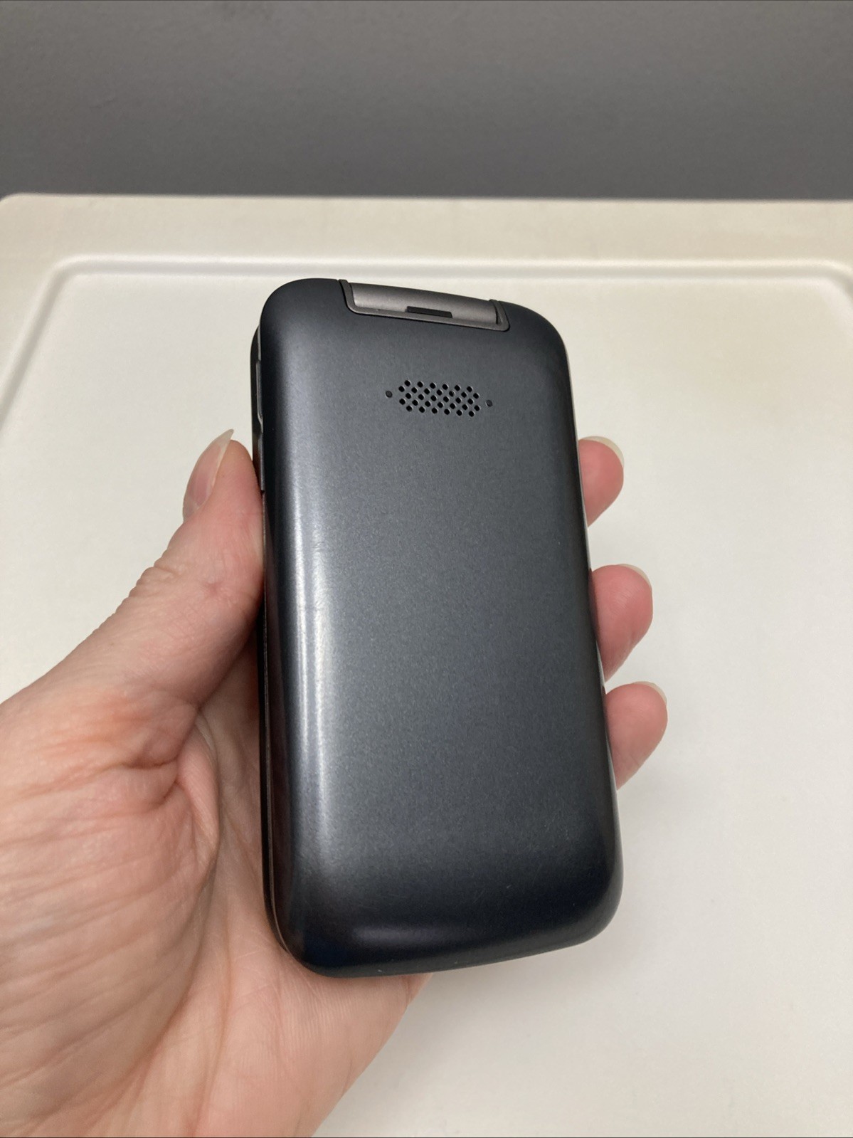 LIVELY Grey Flip 2 Cell Phone for Seniors w/ Charging Doc – Tested Working