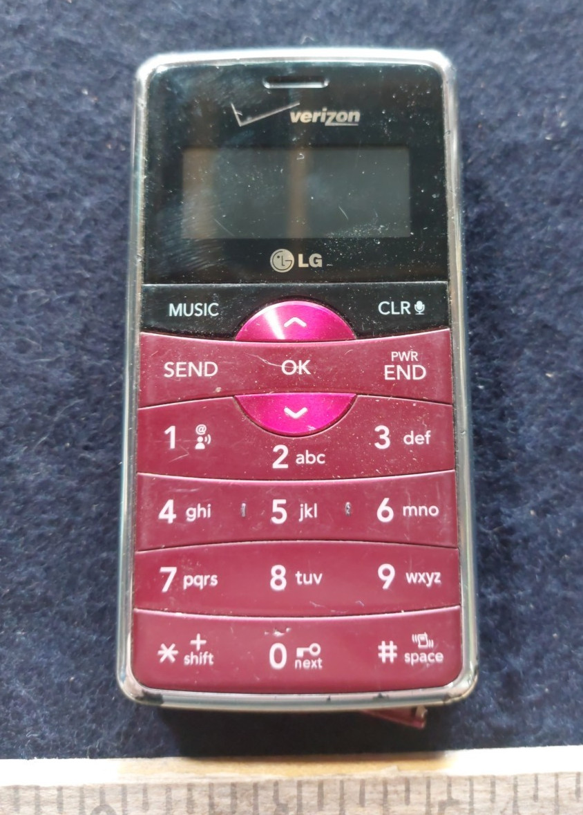 LG VX9100m Verizon Flip QWERTY Keyboard Android Cell Phone Maroon 2.0 MP 2.4″