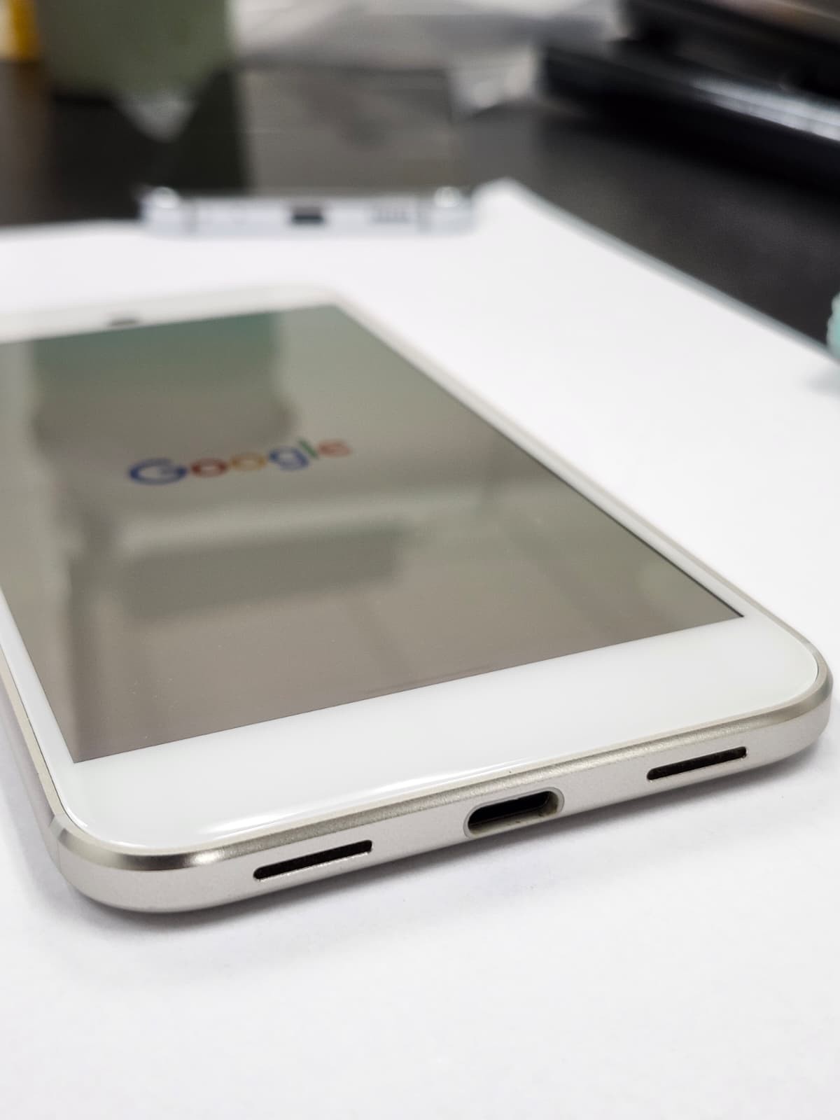 DEFECTIVE – Google Pixel XL – White – Unknown – 12788