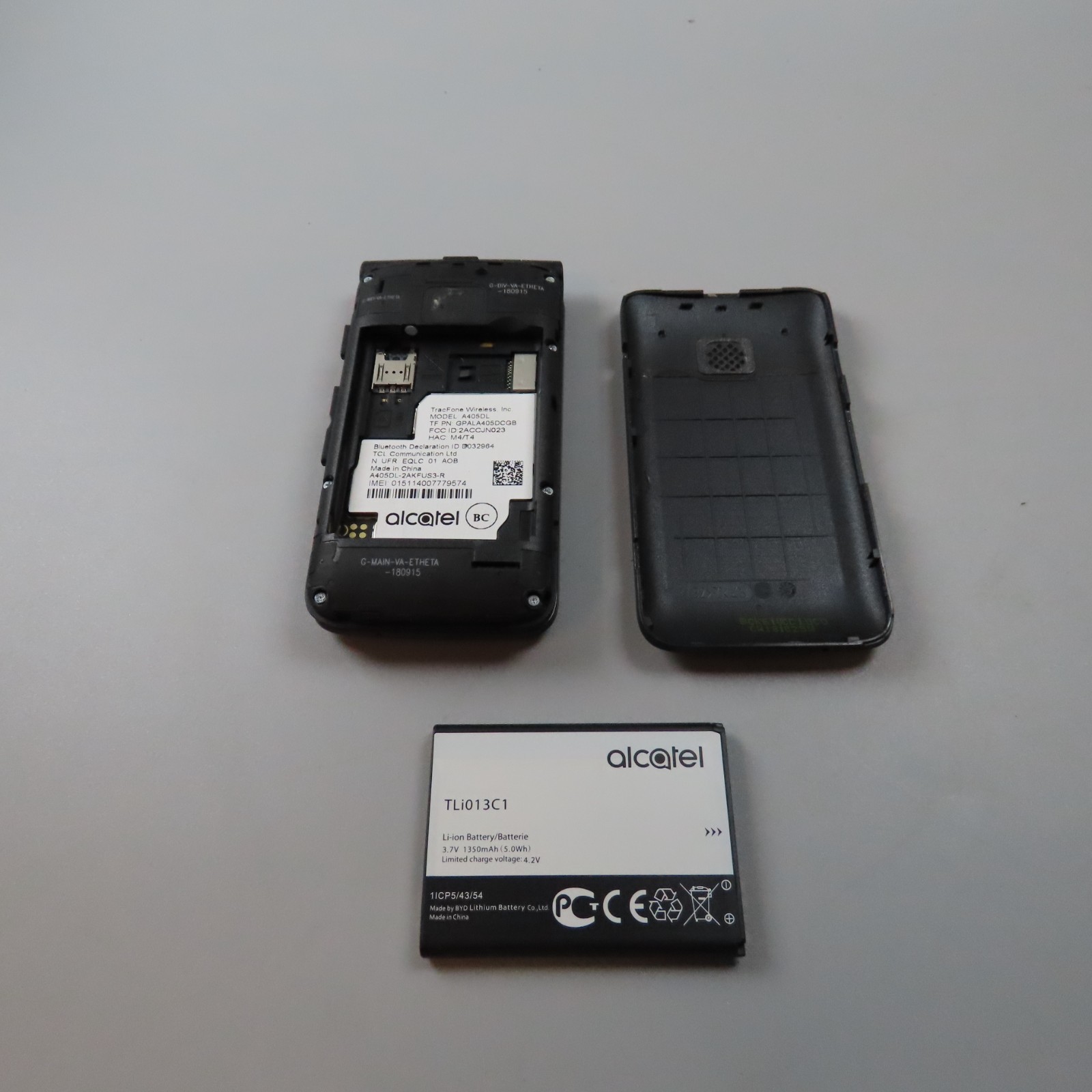 Alcatel A405DL Cellphone- Powers on, buttons are functional, connects to WiFi