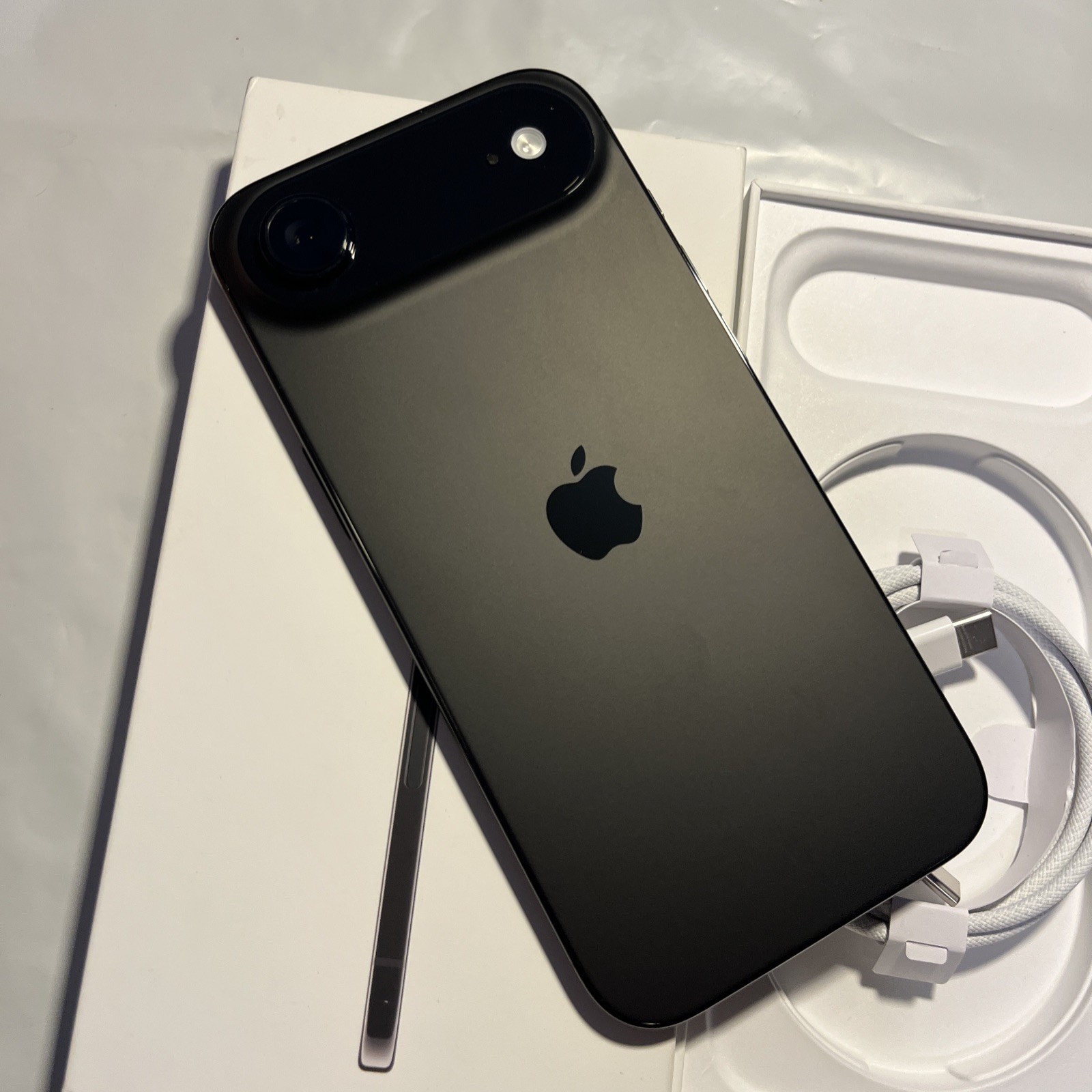 Apple iPhone 17 Air – 256GB (T-Mobile Only) Works Great – Amazing Cond (#F51)