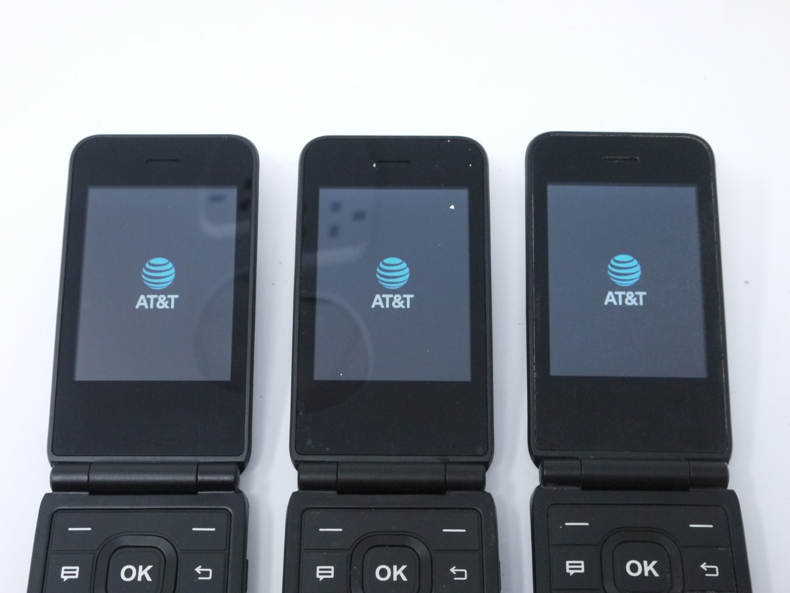 Lot of 3 Working AT&T Cingular Flex 2 U1030AA Prepaid 4G LTE Flip Phones