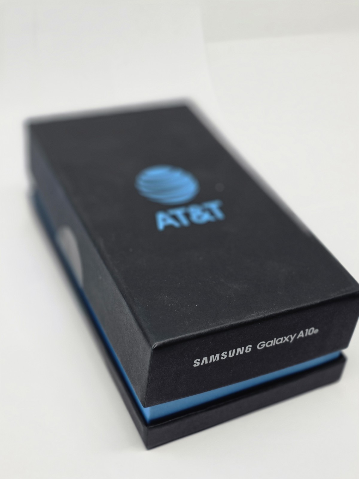 Samsung Galaxy A10e SM-A102U 32GB Black ~ AT&T Unlocked, Works