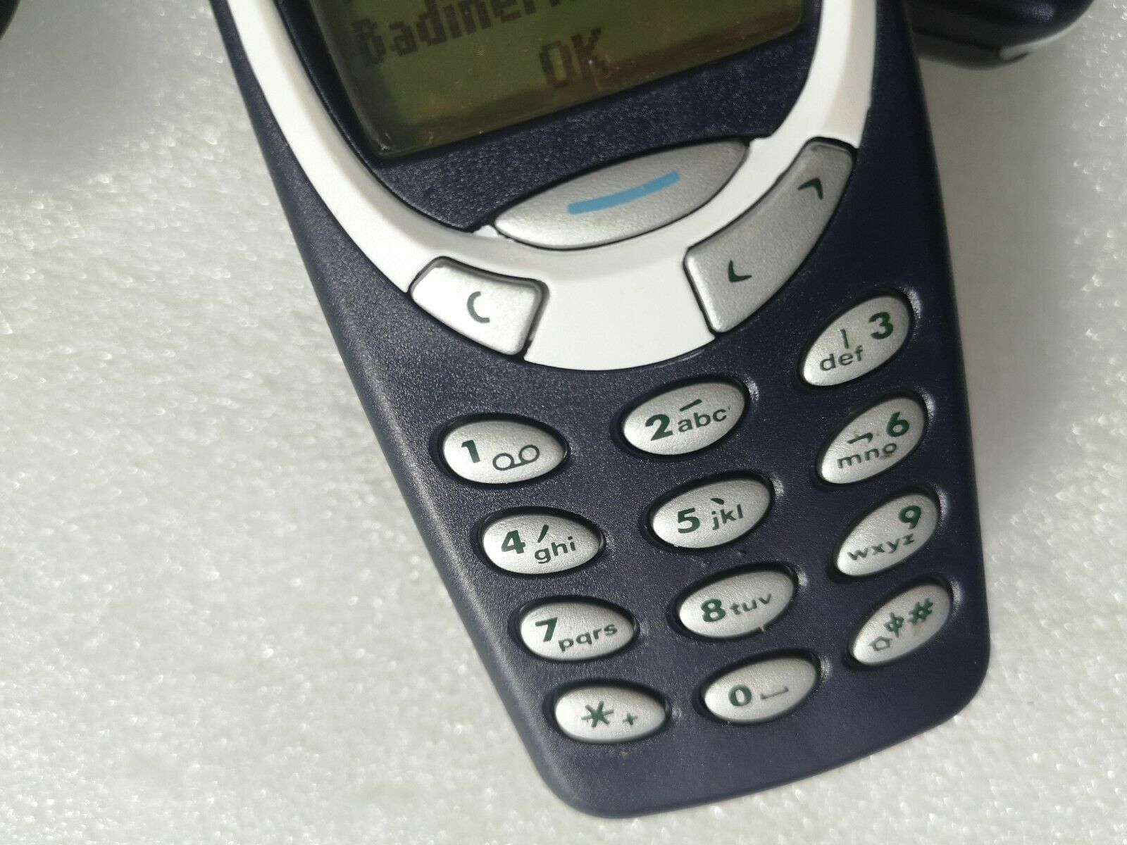 Nokia 3310 Unlocked Mobile Phone GSM 900/1800 Support English & Arabic Keyboard